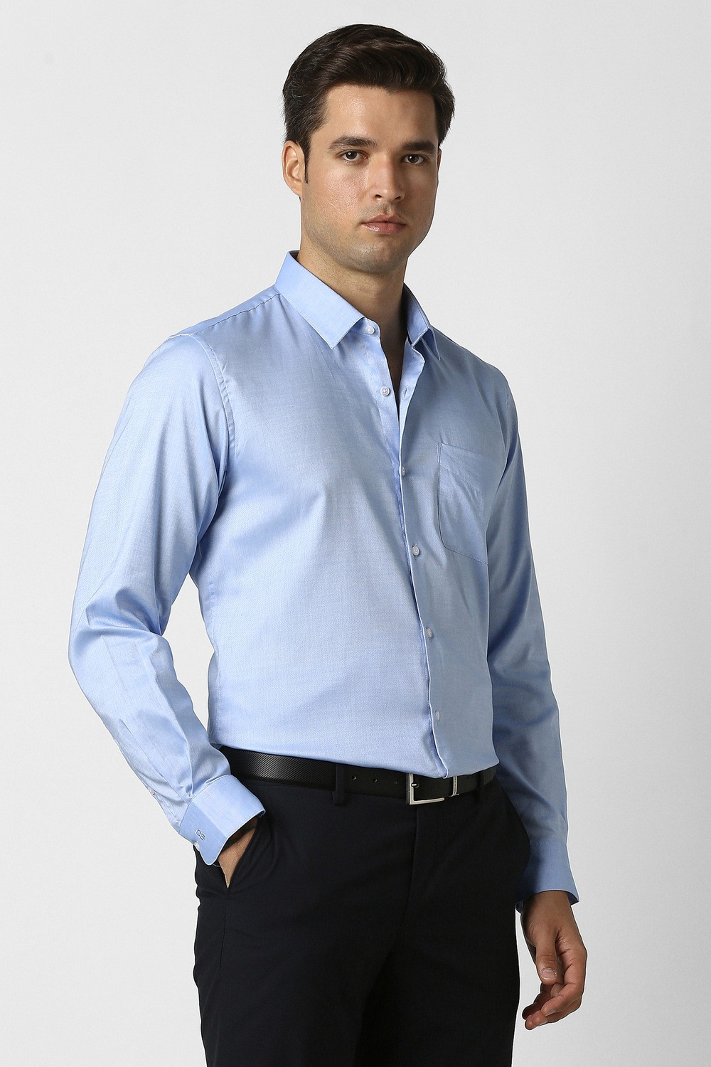 Image of PETER ENGLAND Men Slim Fit Solid Formal Shirt