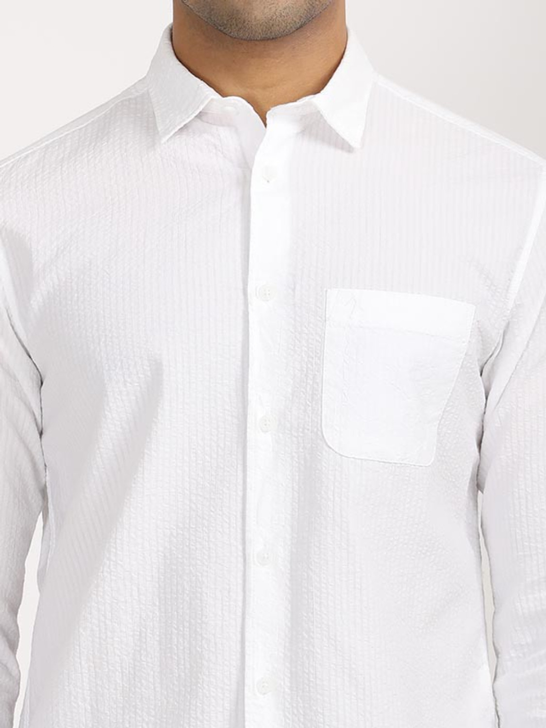 Image of INDIAN TERRAIN Men Solid Casual White Shirt