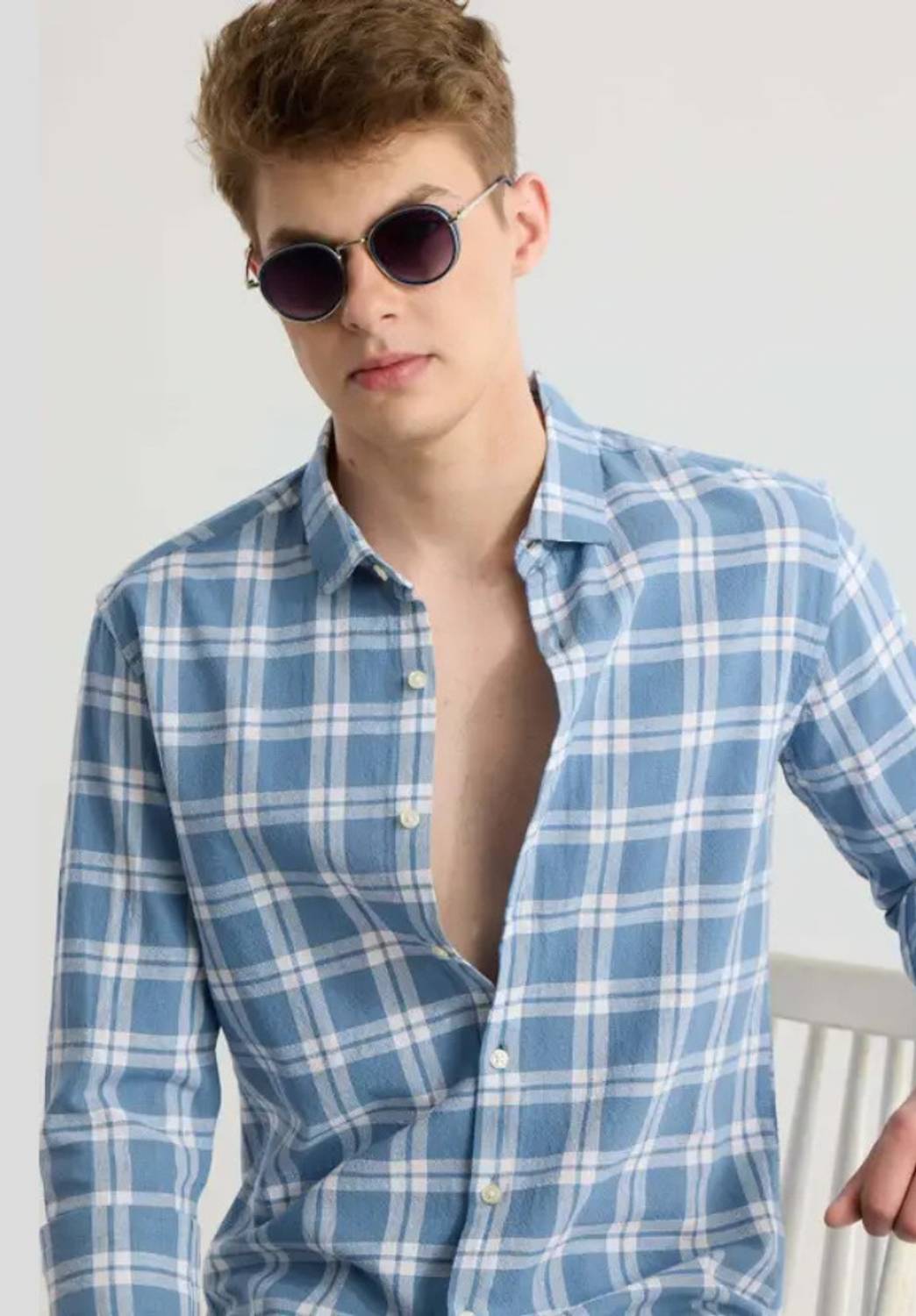youth first Men Regular Fit Checkered Spread Collar Casual Shirt