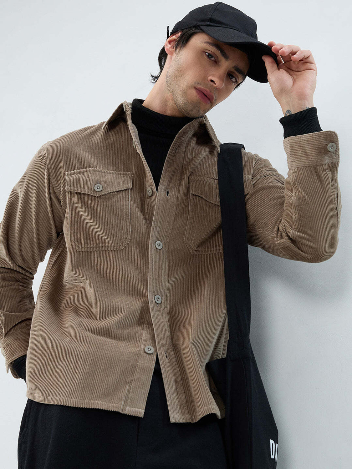 Image of VASTRADO Men Regular Fit Solid Cut Away Collar Casual Shirt