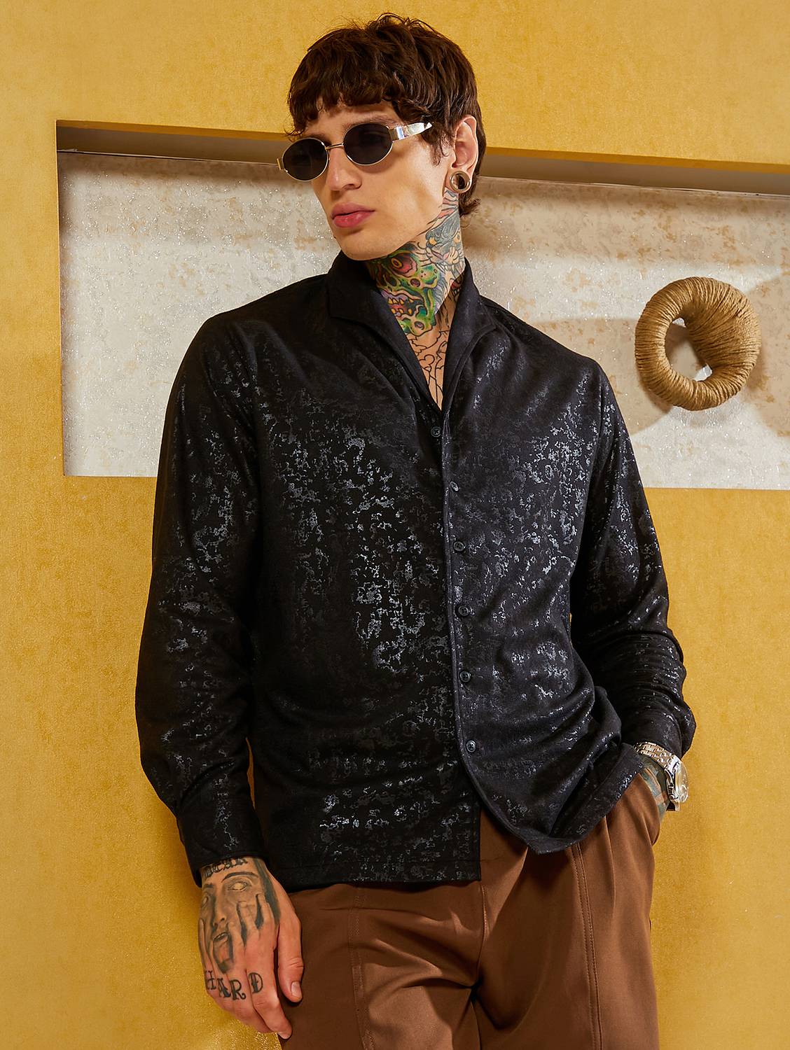 CAHOOT Men Embellished Casual Black Shirt