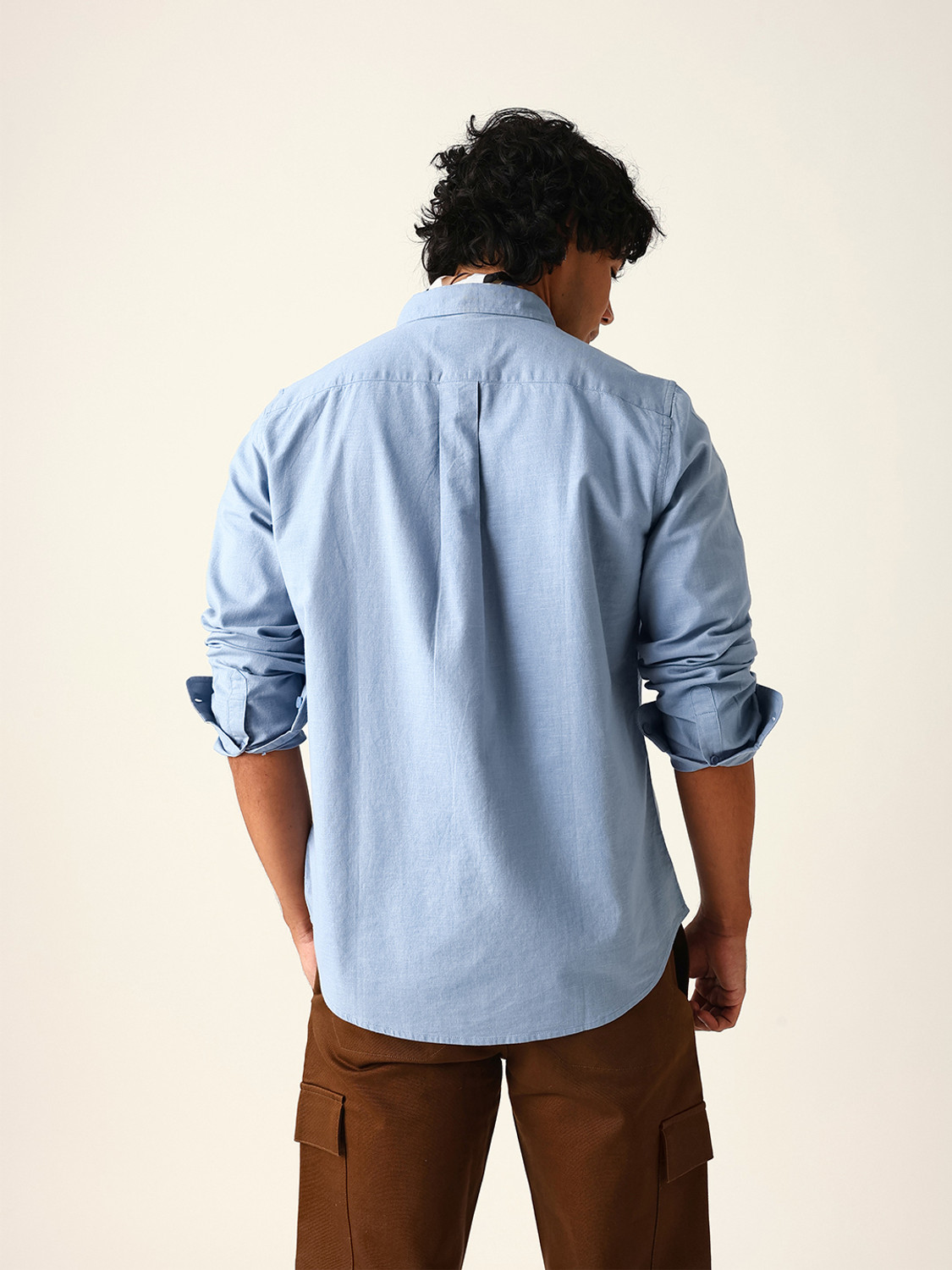 Image of THE BEAR HOUSE Men Solid Casual Blue Shirt