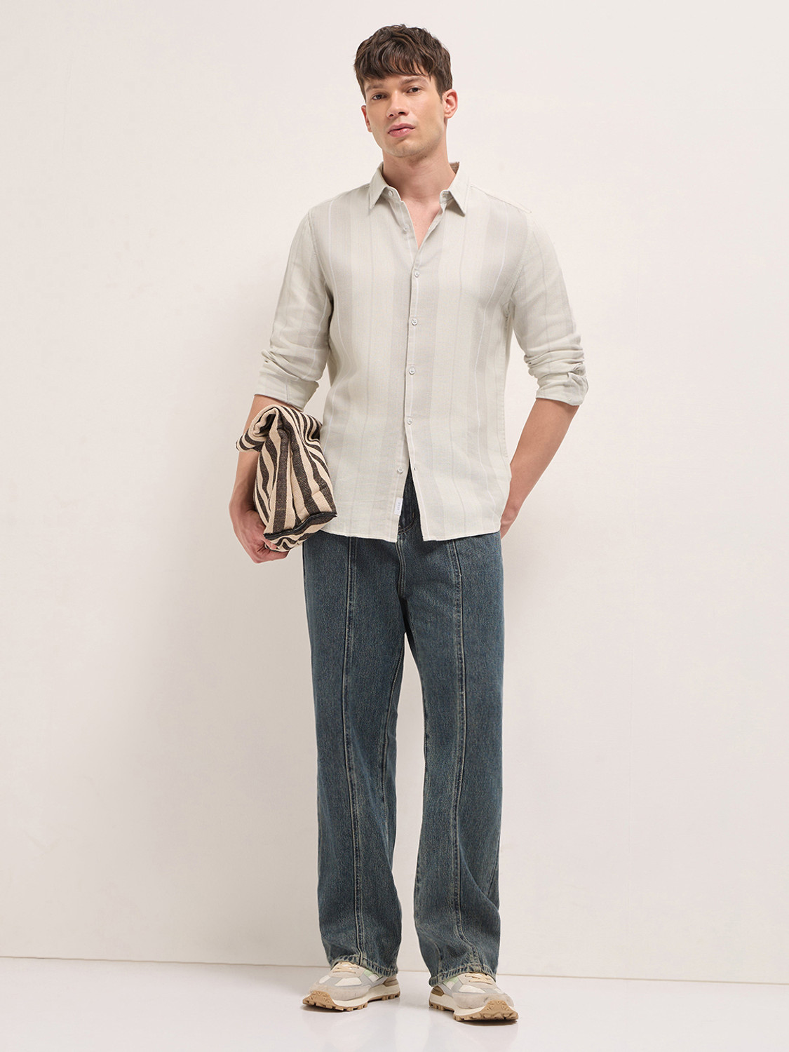 Image of THE BEAR HOUSE Men Striped Casual Green Shirt