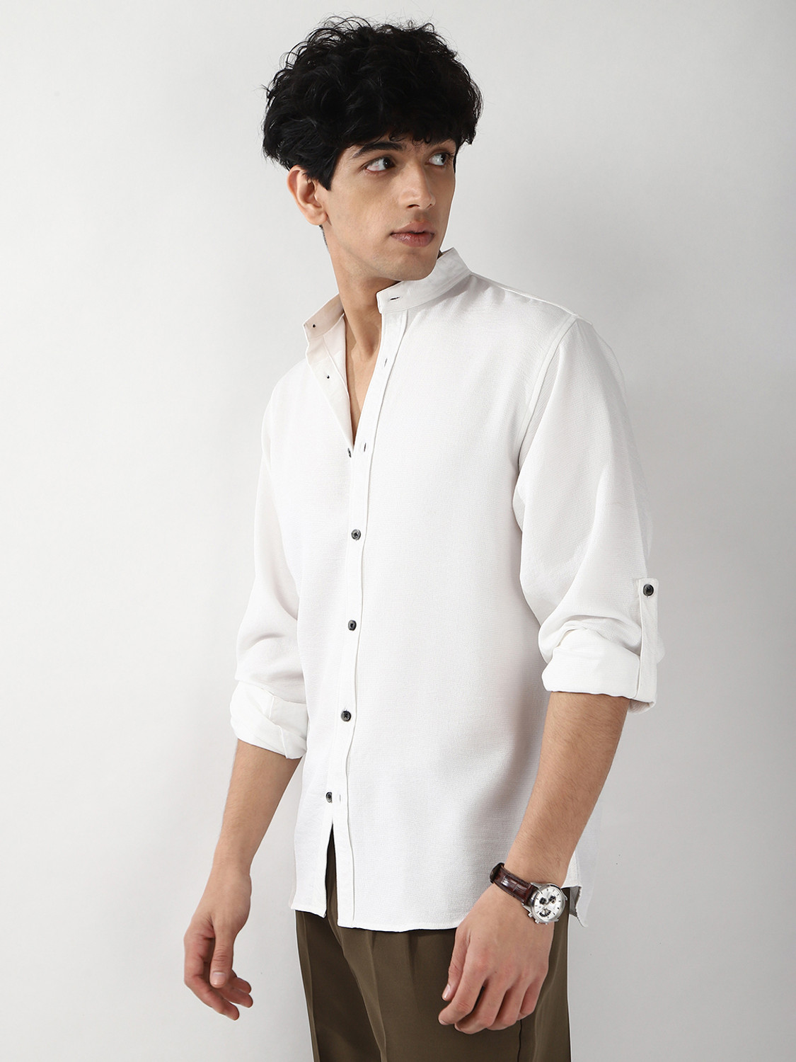 Image of Urbano Fashion Men Solid Casual White Shirt