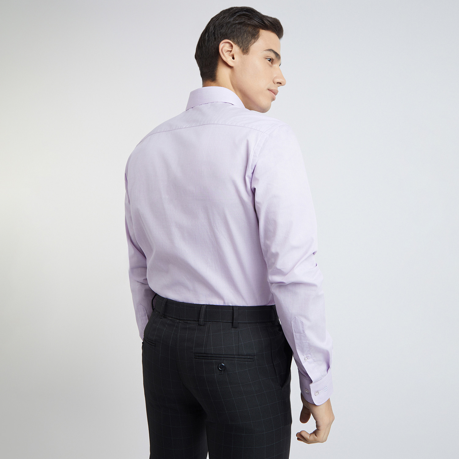 Image of Raymond Men Slim Fit Solid Cut Away Collar Formal Shirt