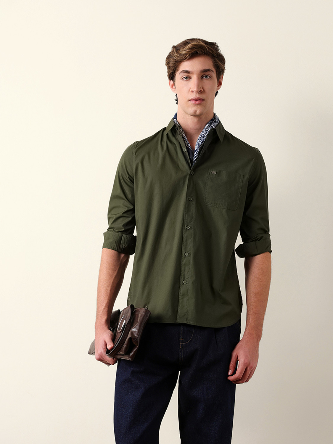 Image of THE BEAR HOUSE Men Solid Casual Green Shirt