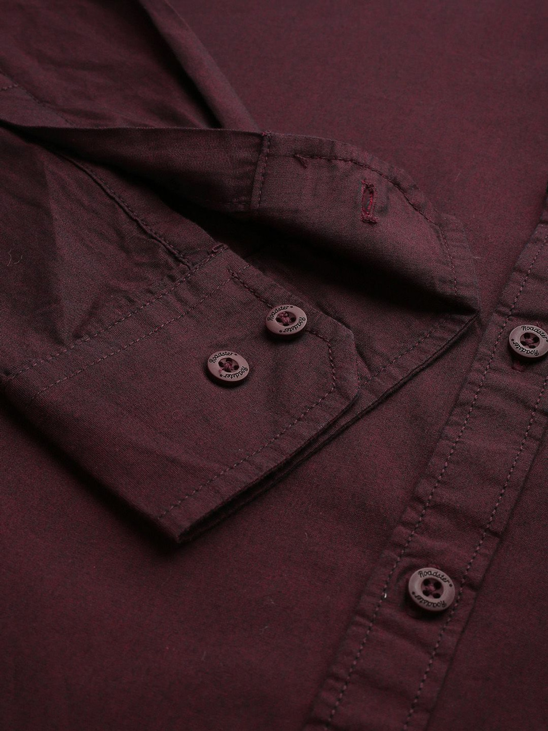 Image of Roadster Men Solid Casual Maroon Shirt