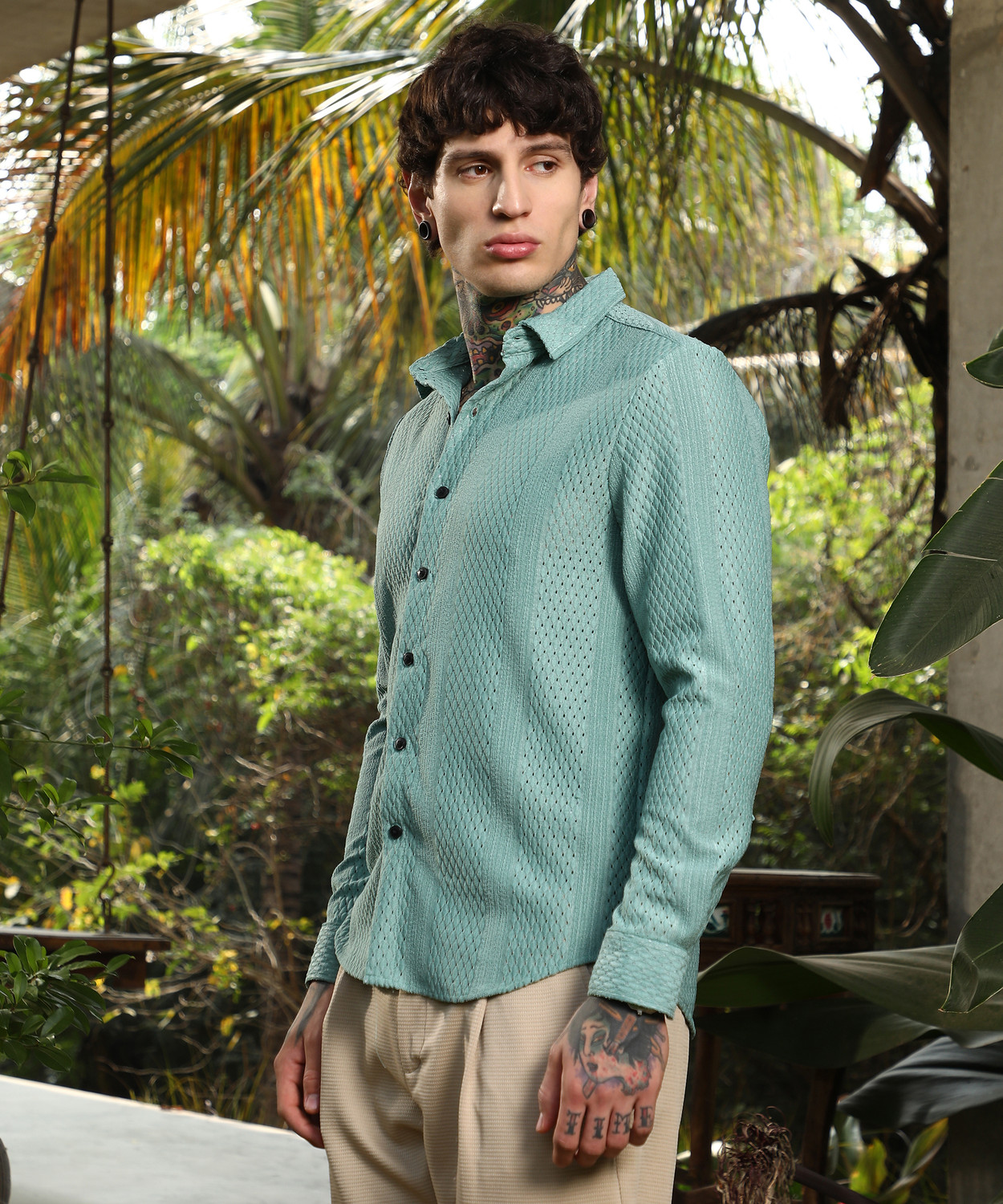 Image of CAMPUS SUTRA Men Solid Casual Green Shirt