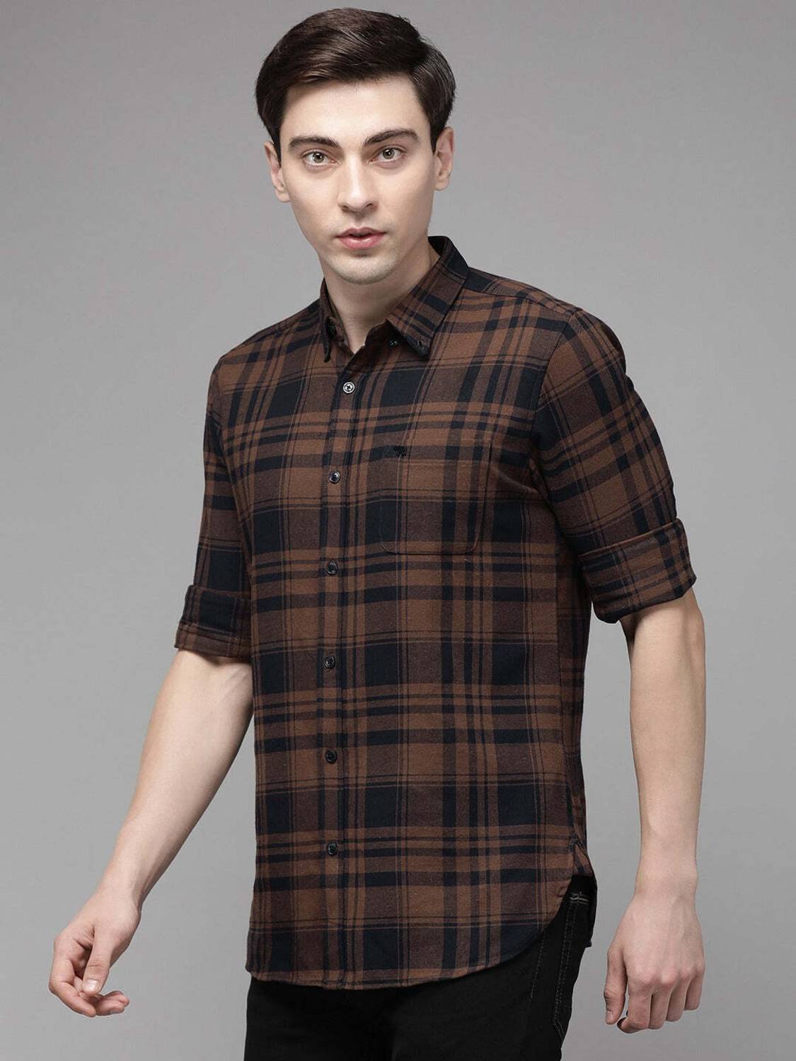 THE दी बेयर हाउस Shirt - Image 1