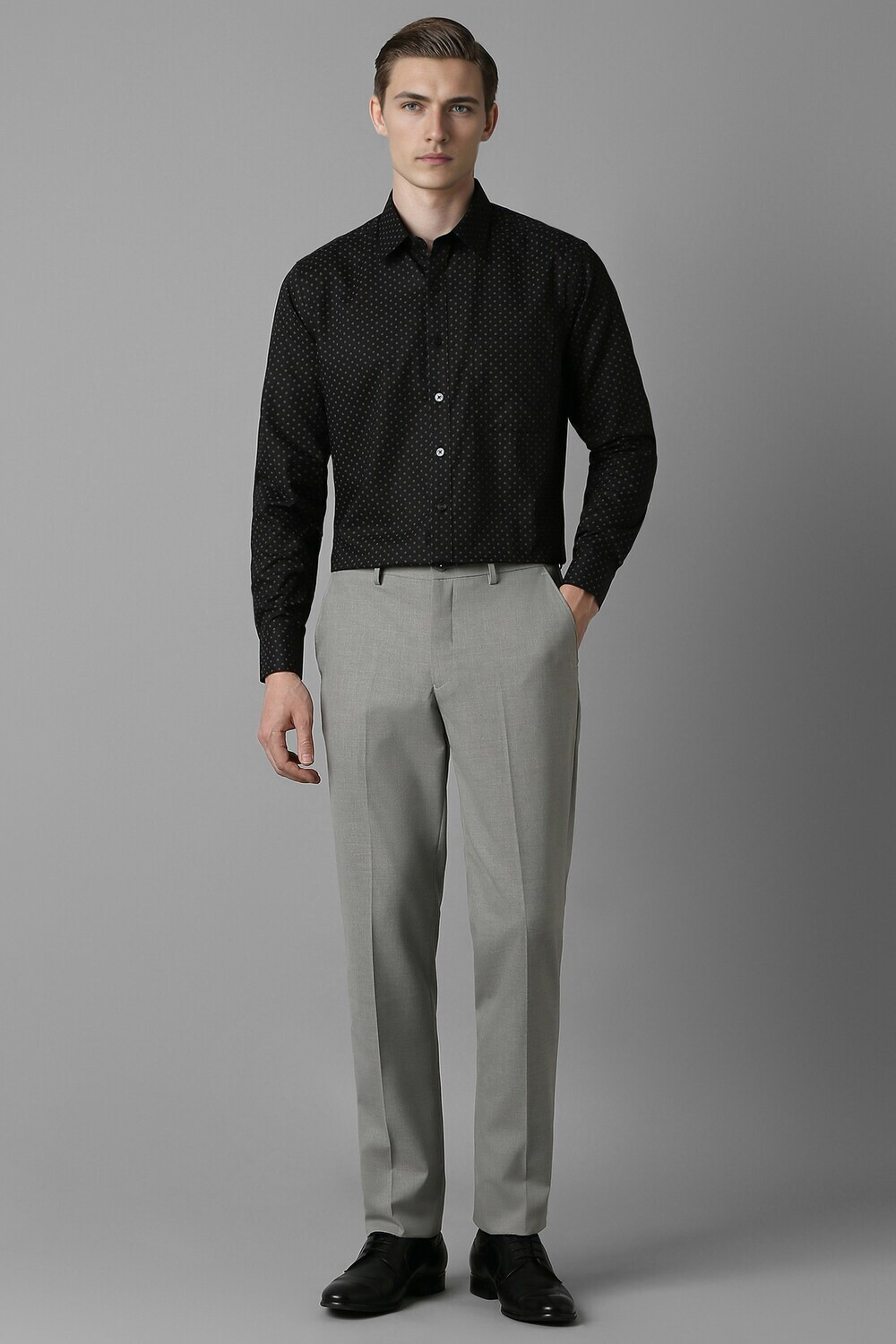 Image of LOUIS PHILIPPE Men Solid Formal Black Shirt