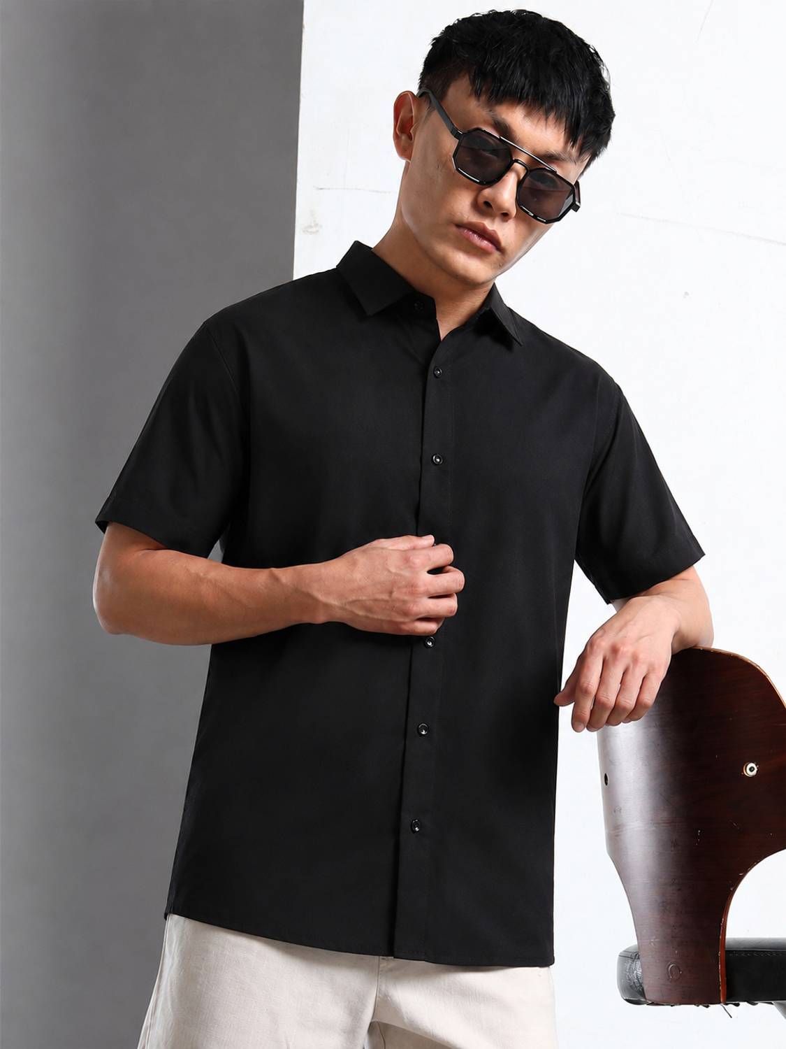 The Big Attire Men Solid Casual Black Shirt