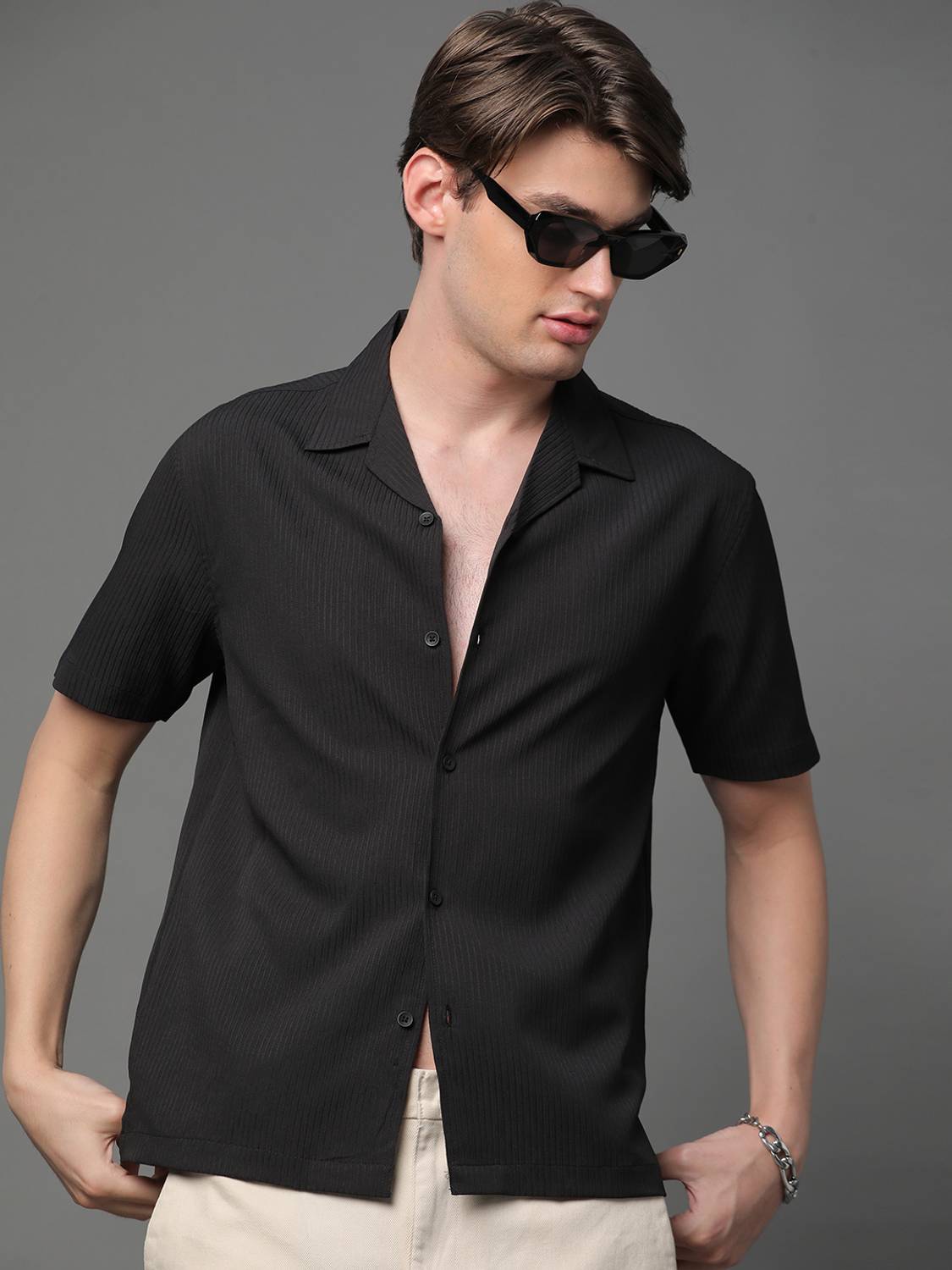 Voroxy Popcorn Men Regular Fit Solid Lapel Collar Casual Shirt