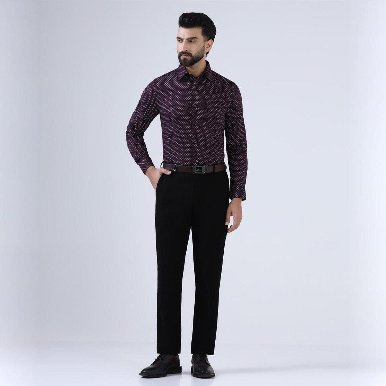 Image of Blackberrys Men Slim Fit Solid Cut Away Collar Formal Shirt