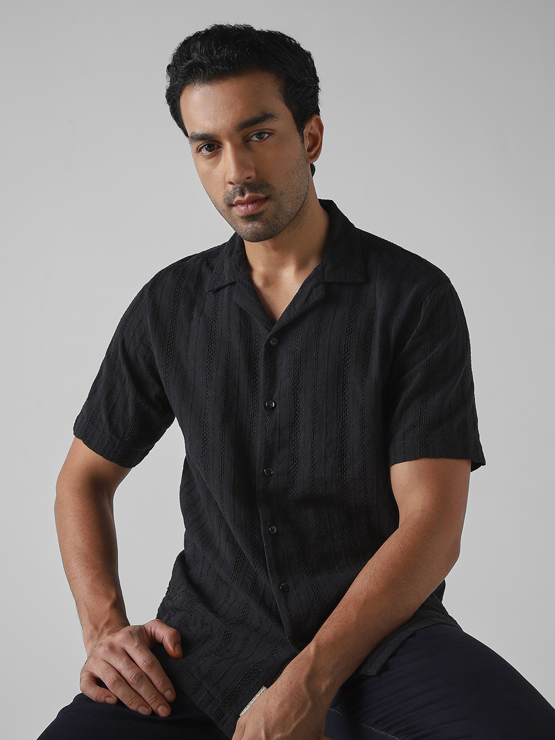 Image of MUFTI Men Solid Casual Black Shirt