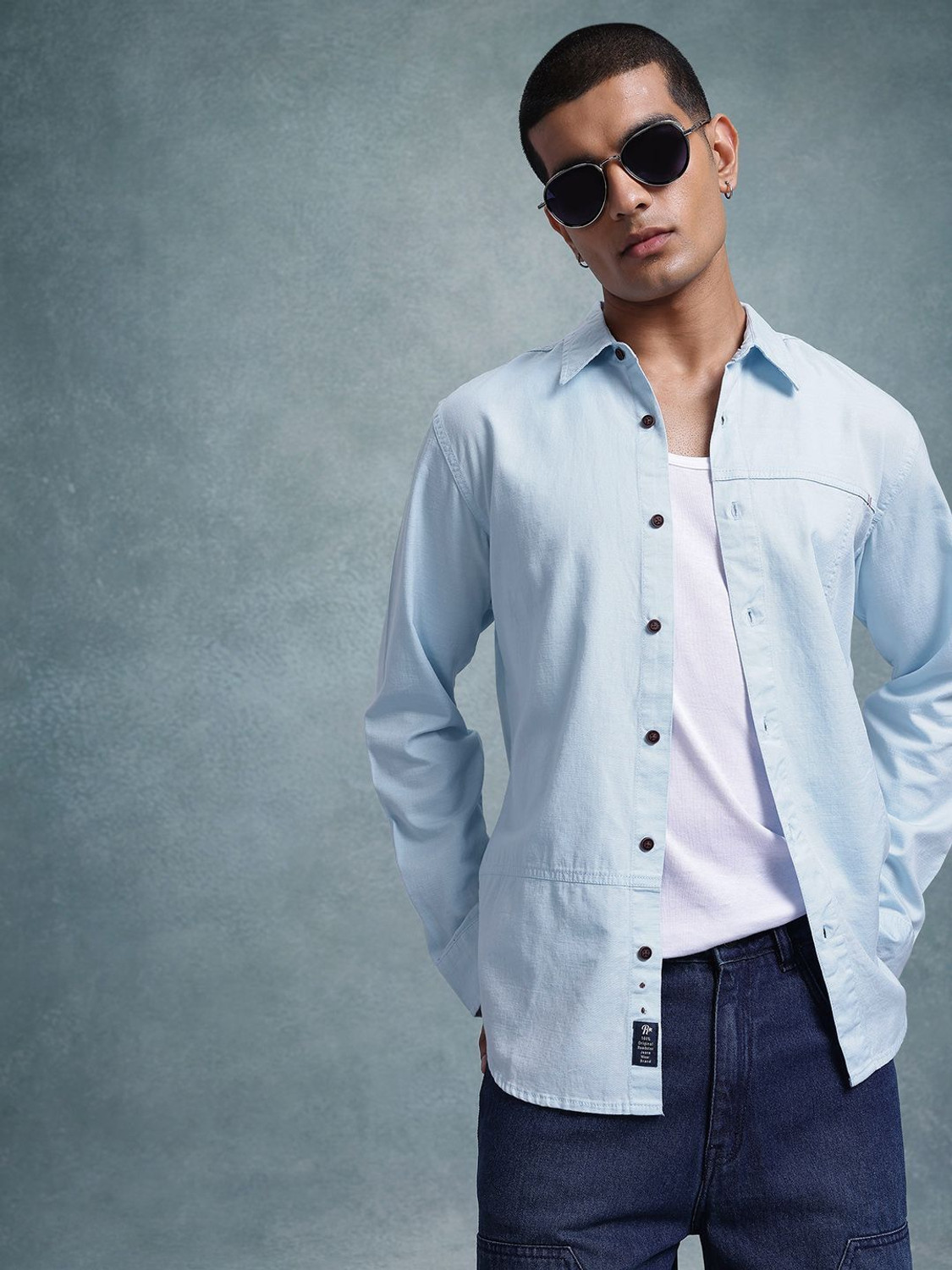 Image of Roadster Men Solid Casual Blue Shirt