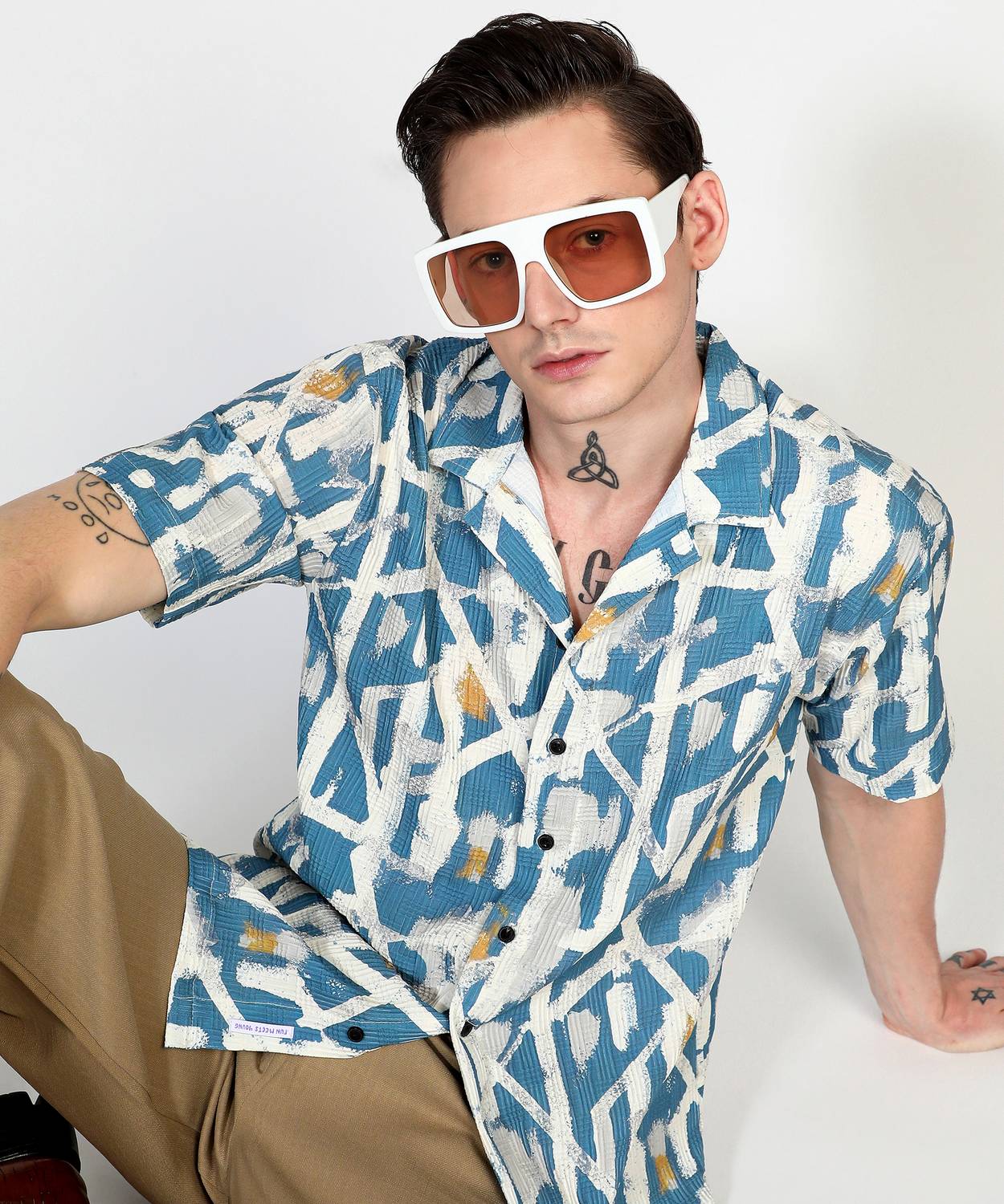 CAHOOT Men Printed Casual Blue Shirt
