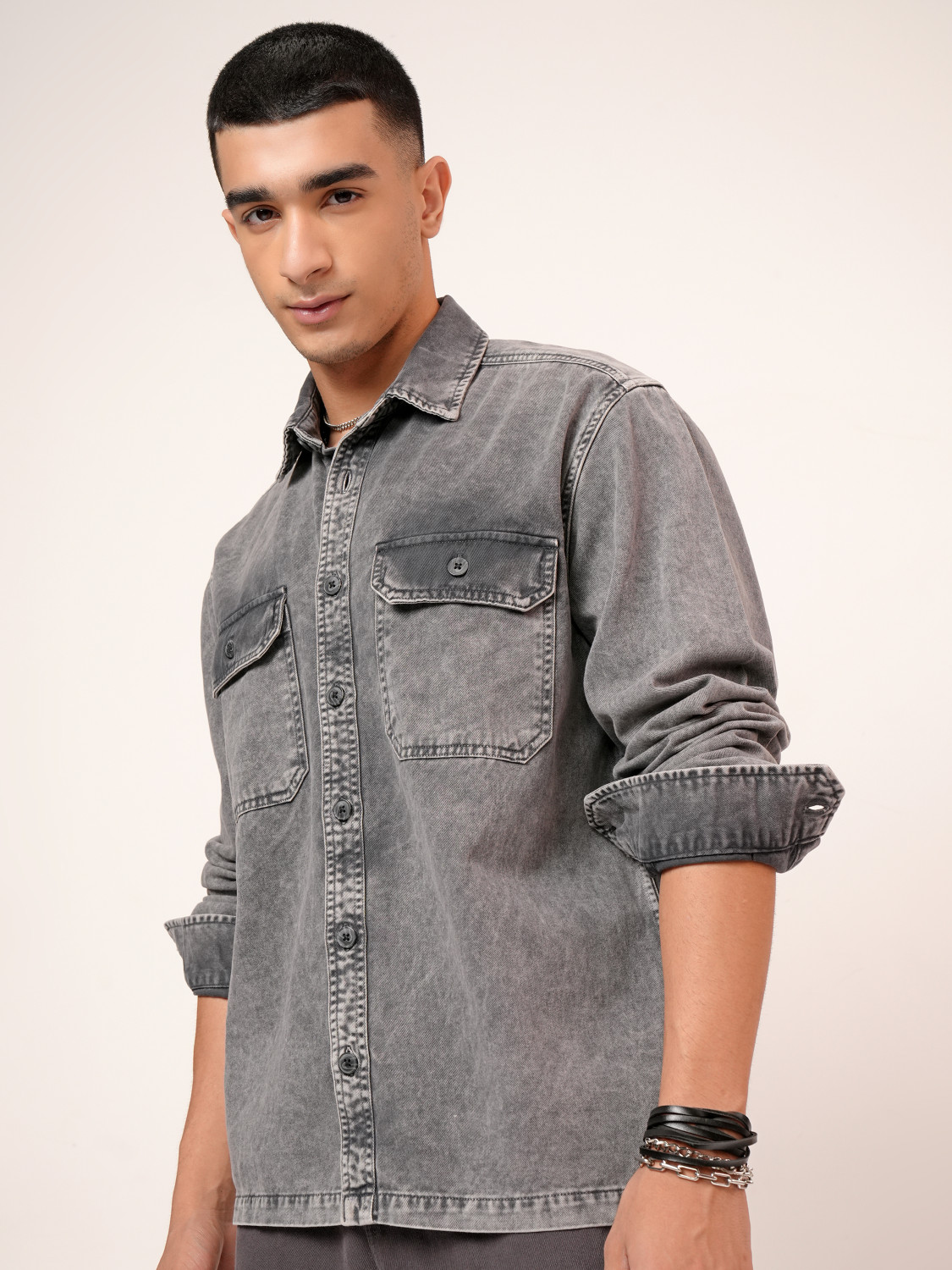 Image of HIGHLANDER Men Solid Casual Grey Shirt