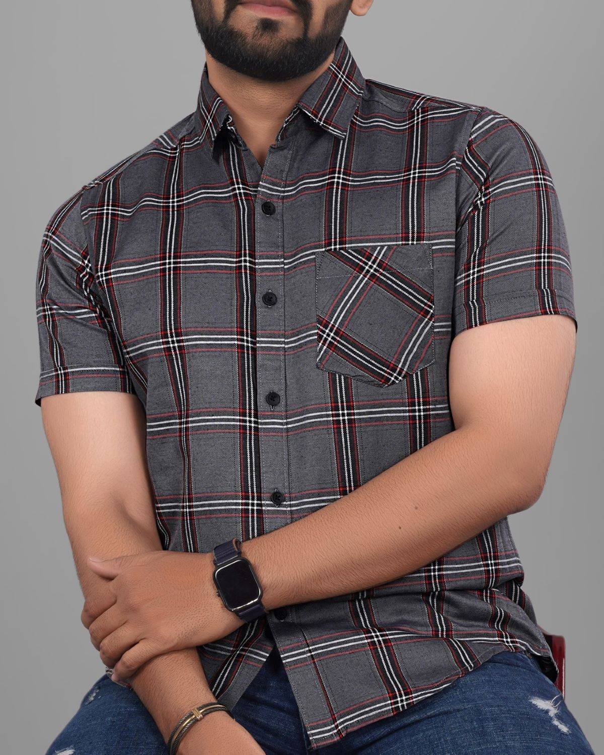 Voroxy Men Regular Fit Checkered Spread Collar Casual Shirt