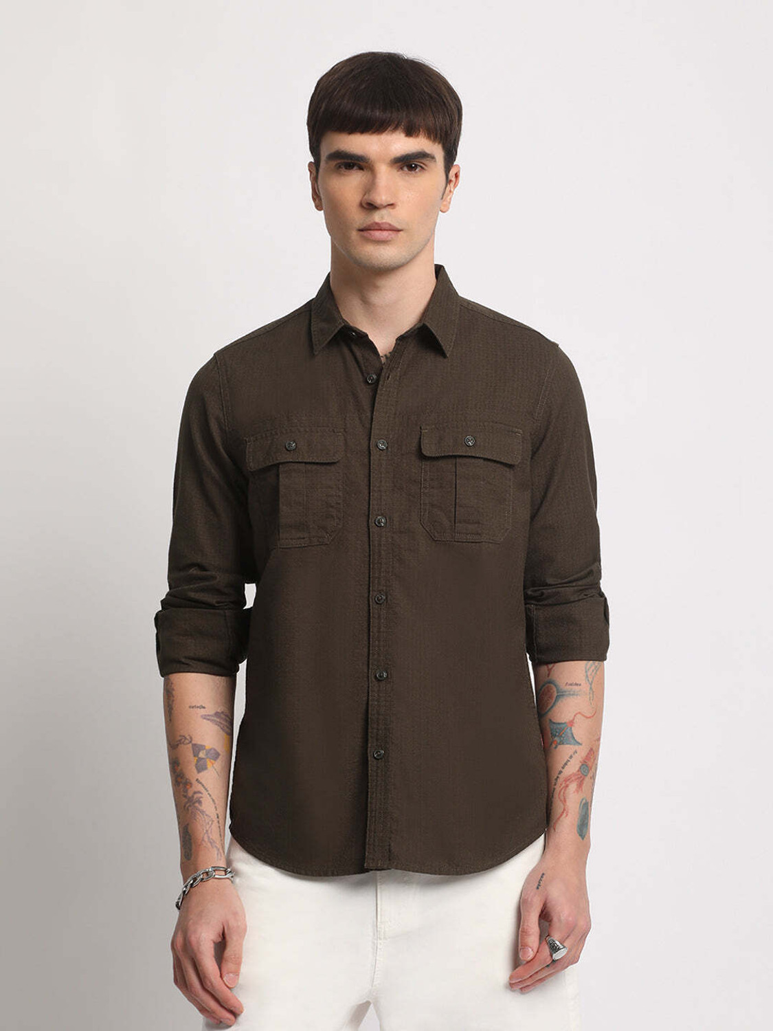 Image of THE BEAR HOUSE Men Solid Casual Green Shirt