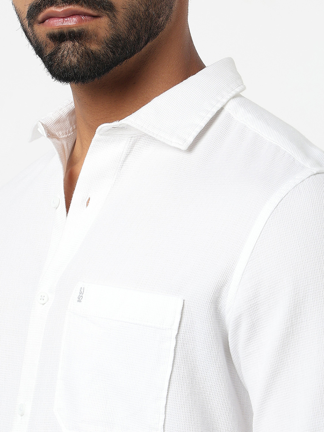 Image of Spykar Men Solid Casual White Shirt
