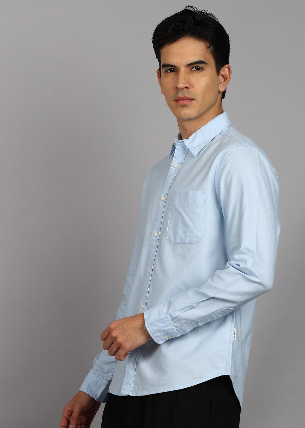 Image of FLYING MACHINE Men Solid Casual Light Blue Shirt