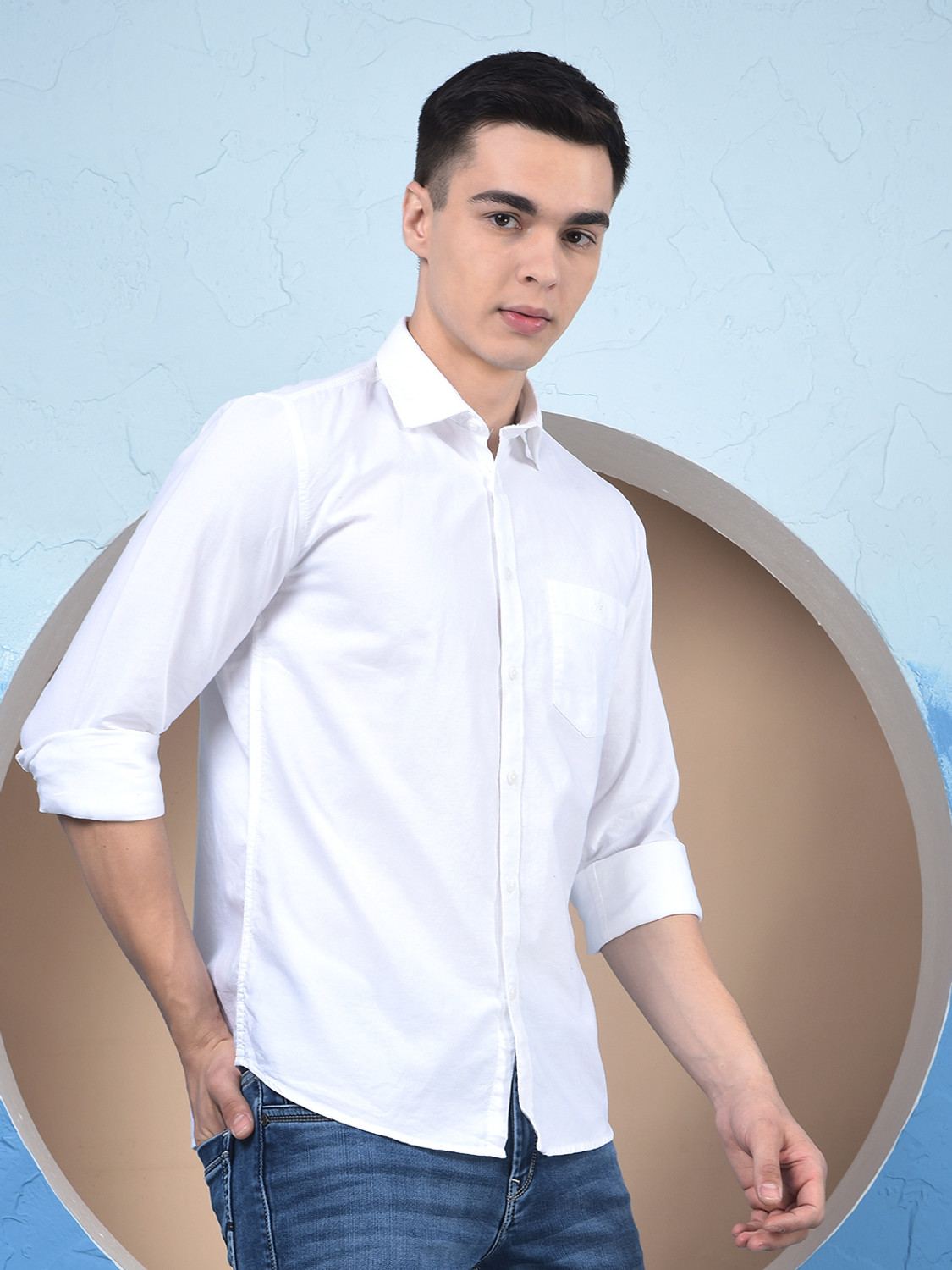 Image of CRIMSOUNE CLUB Men Solid Casual White Shirt