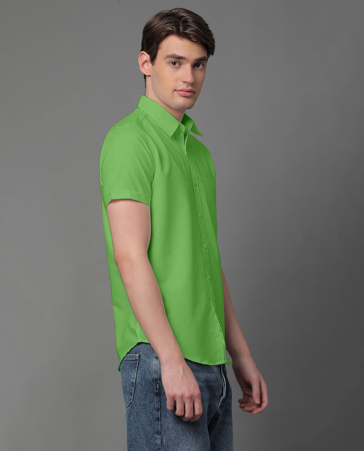 Image of Voroxy Men Solid Casual Green Shirt