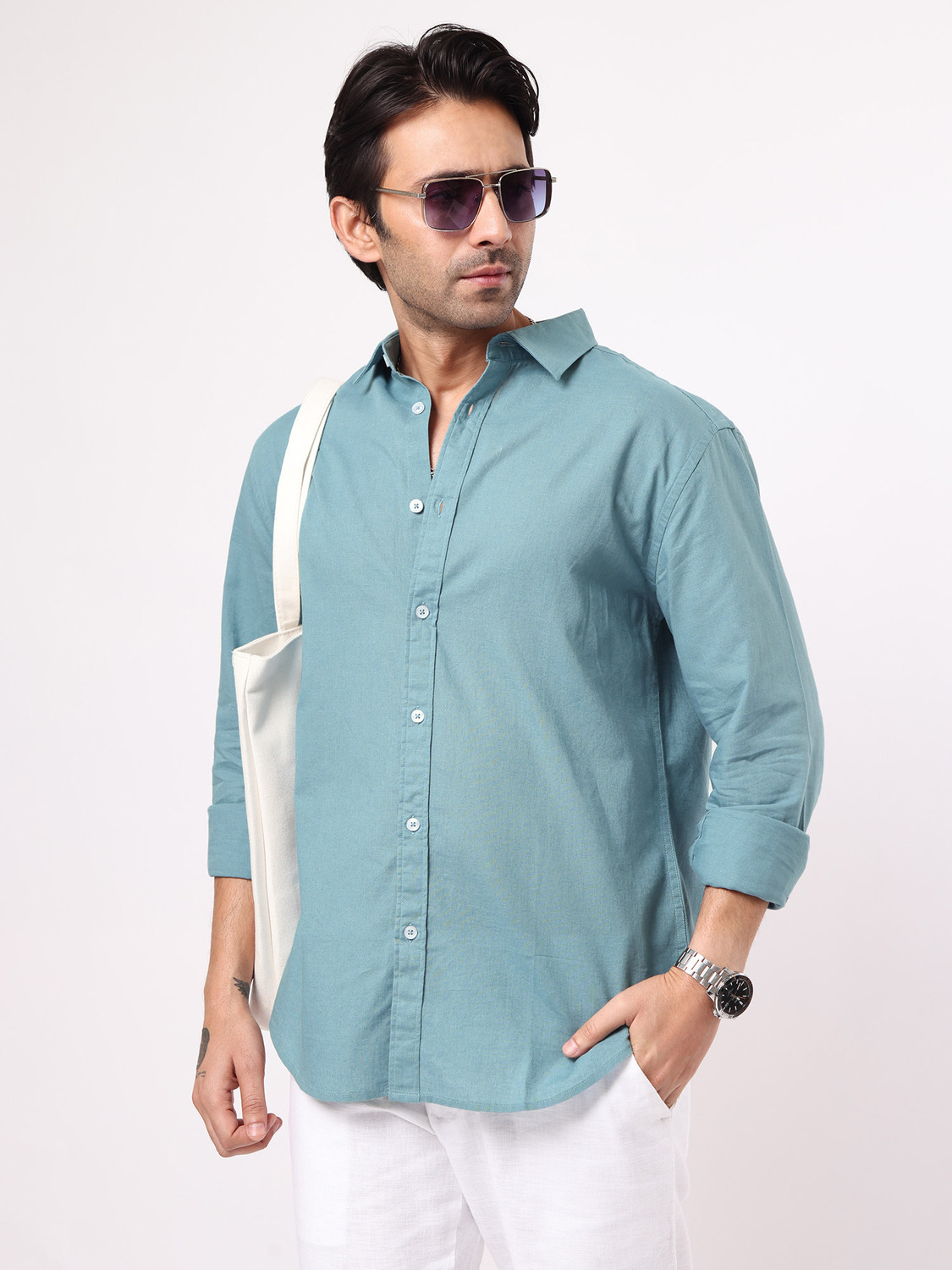 Image of MANIAC Men Solid Casual Blue Shirt