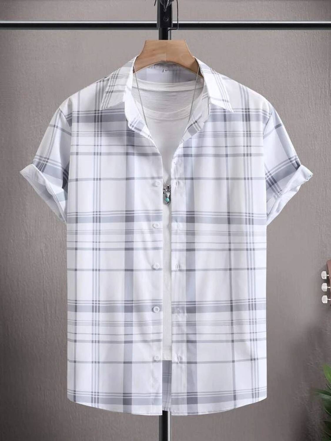 MEMRO Men Printed Casual White, Grey Shirt - Image 1