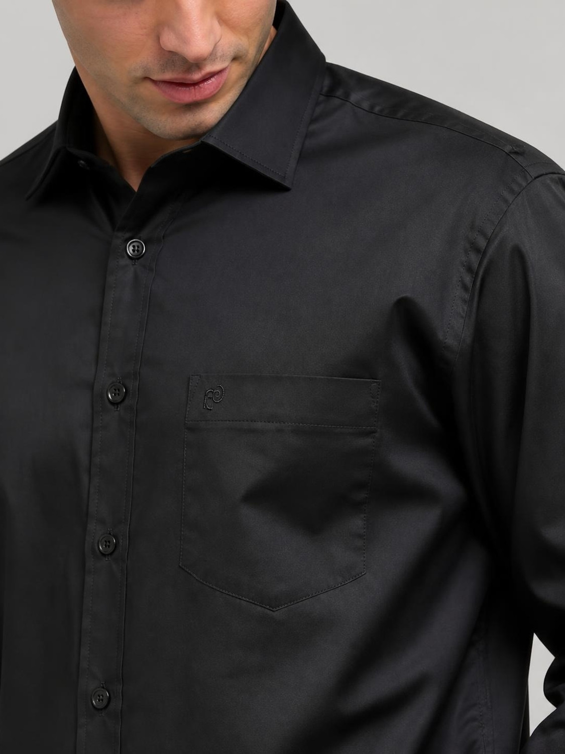 Image of PETER ENGLAND Men Slim Fit Solid Casual Shirt