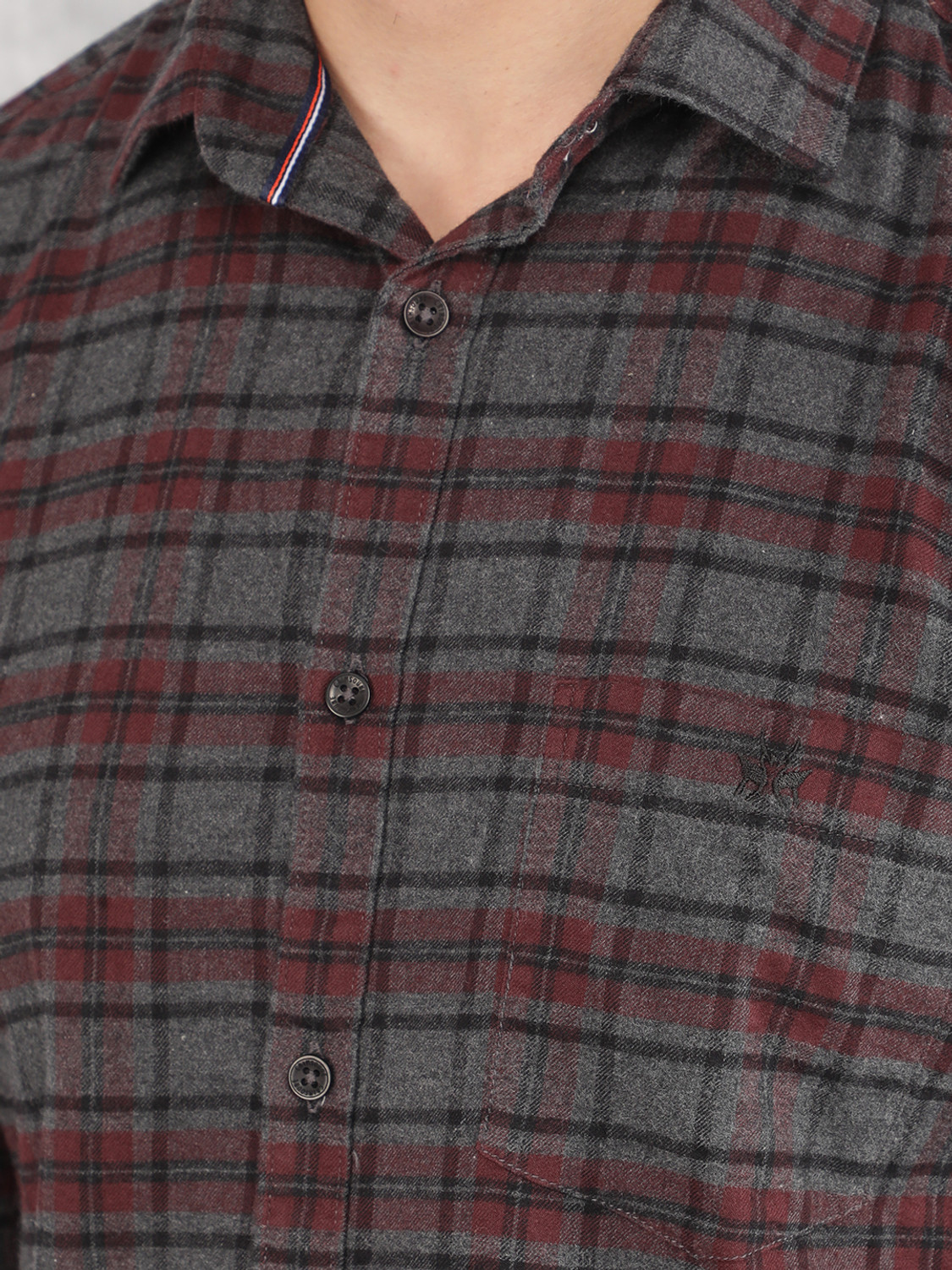Image of CRIMSOUNE CLUB Men Checkered Casual Red Shirt