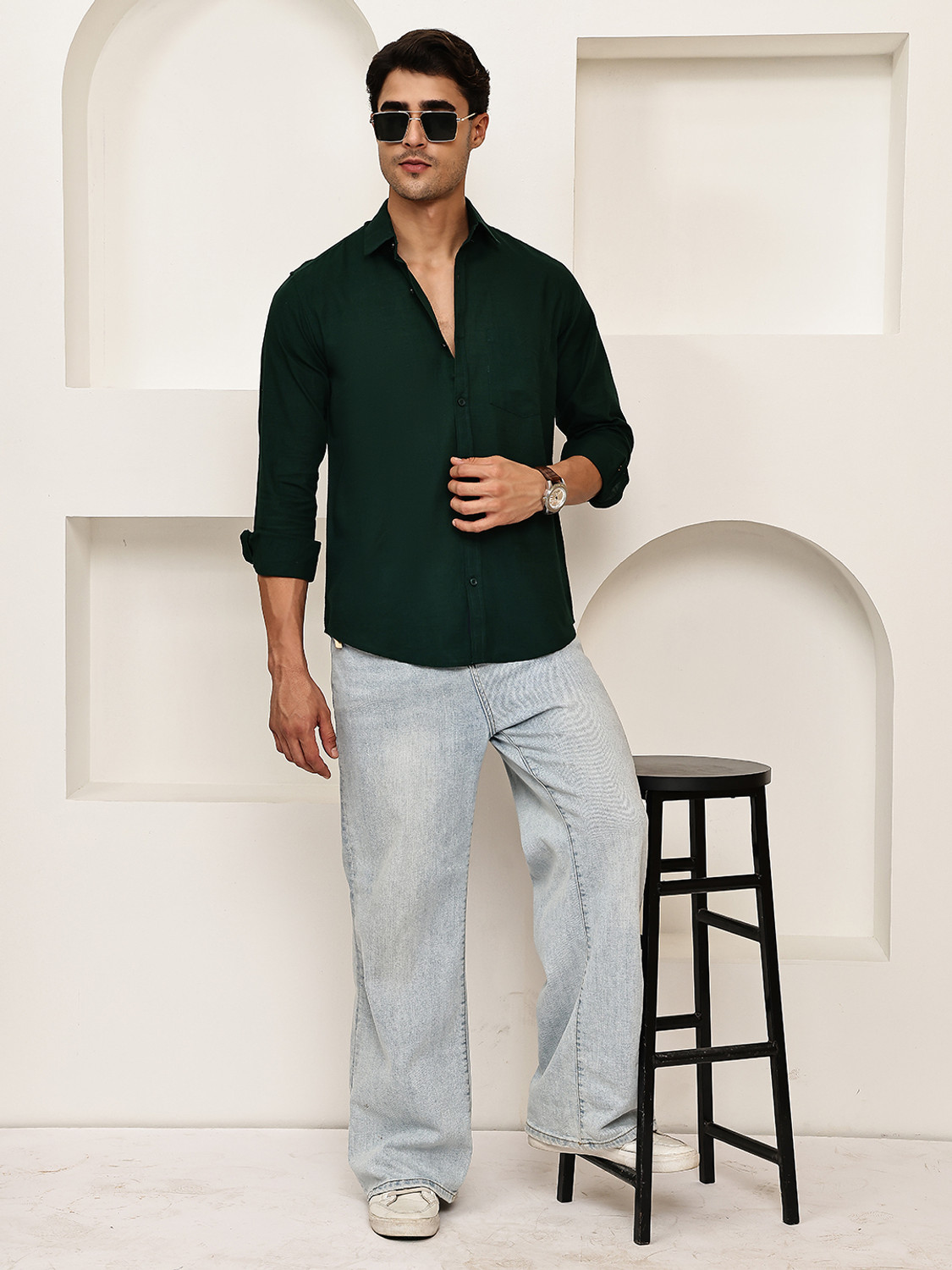 Image of Roadster Men Solid Casual Green Shirt
