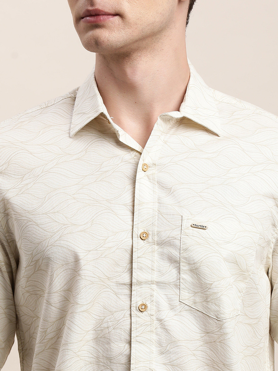 Image of TURTLE Men Slim Fit Printed Spread Collar Casual Shirt