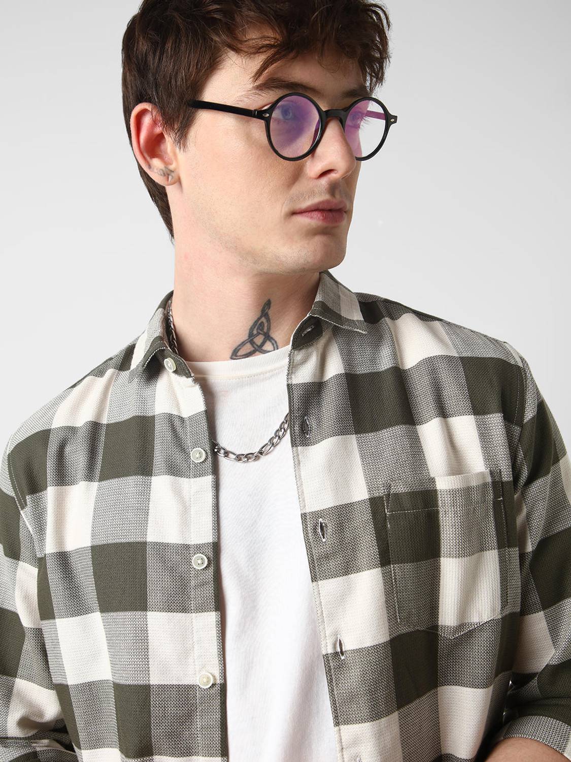 VASTRADO Men Checkered Dark Green Casual Shirt - Image 2