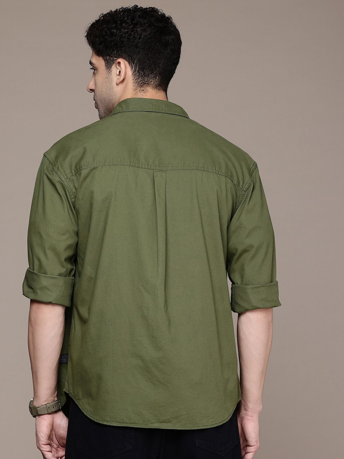 Image of Roadster Men Solid Casual Green Shirt