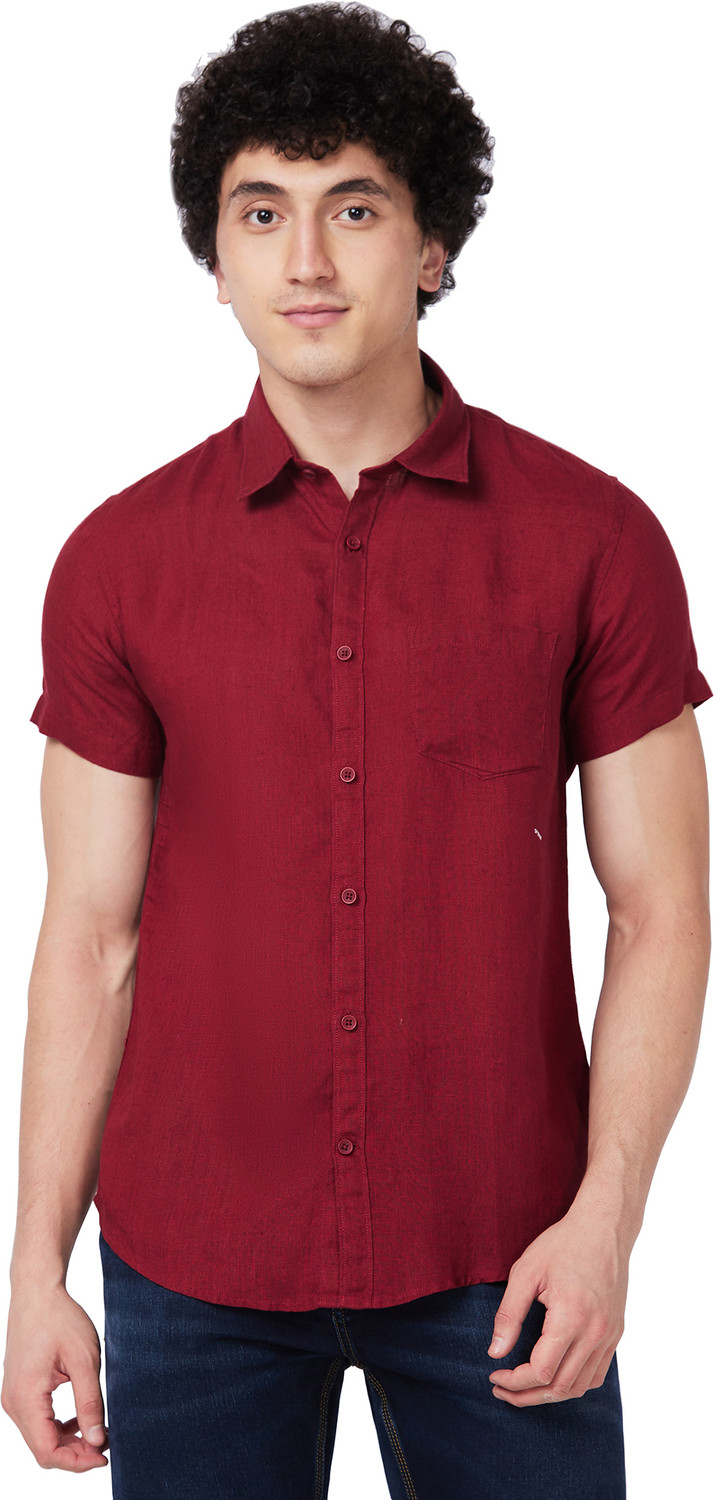 Image of Spykar Men Solid Casual Red Shirt