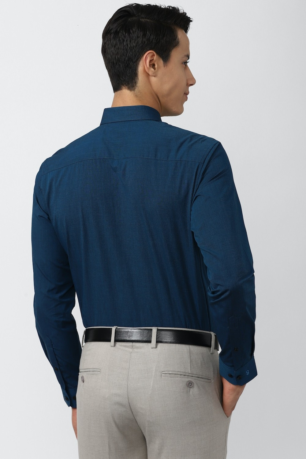 Image of PETER ENGLAND Men Solid Formal Dark Blue Shirt
