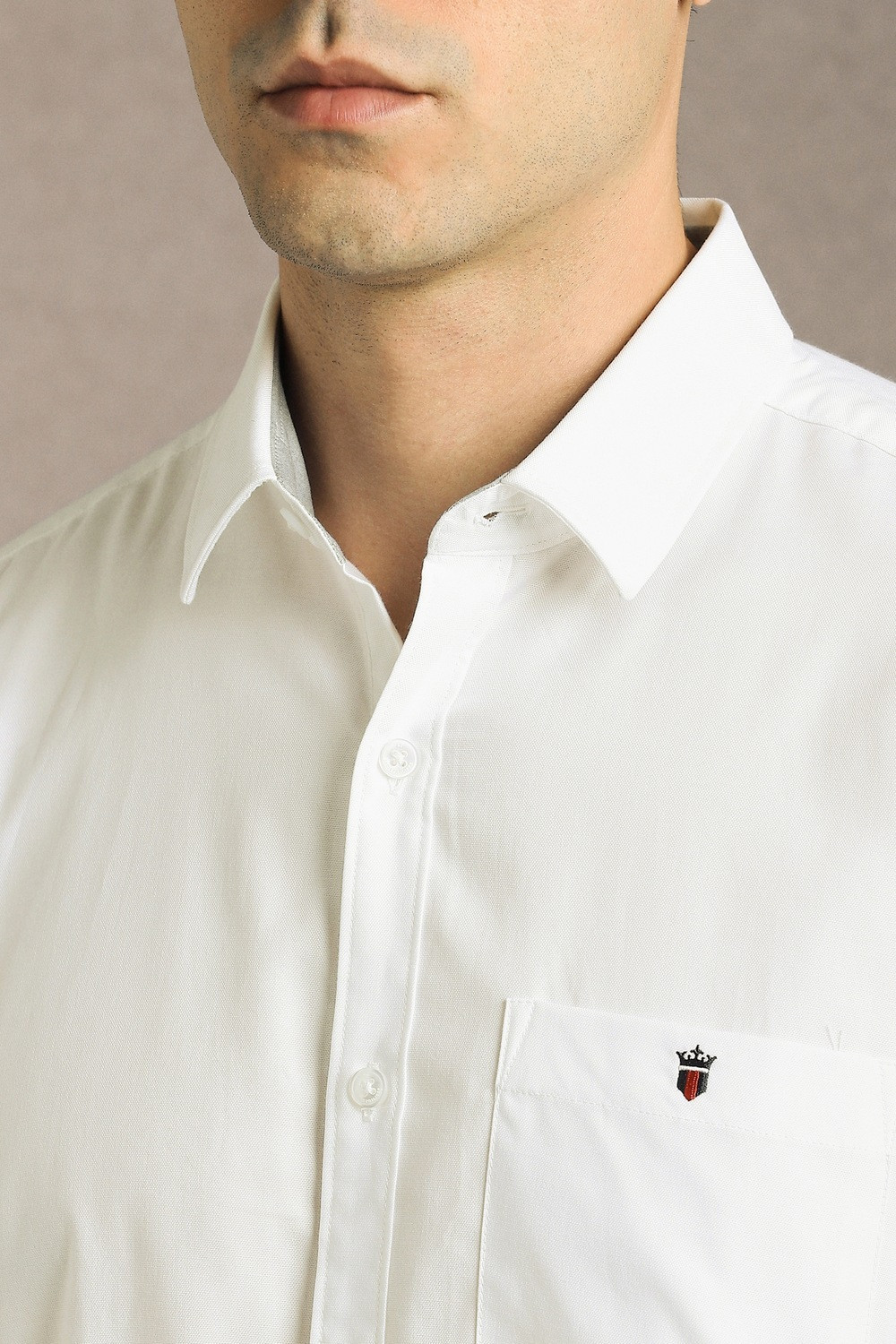 Image of LOUIS PHILIPPE Men Solid Casual White Shirt