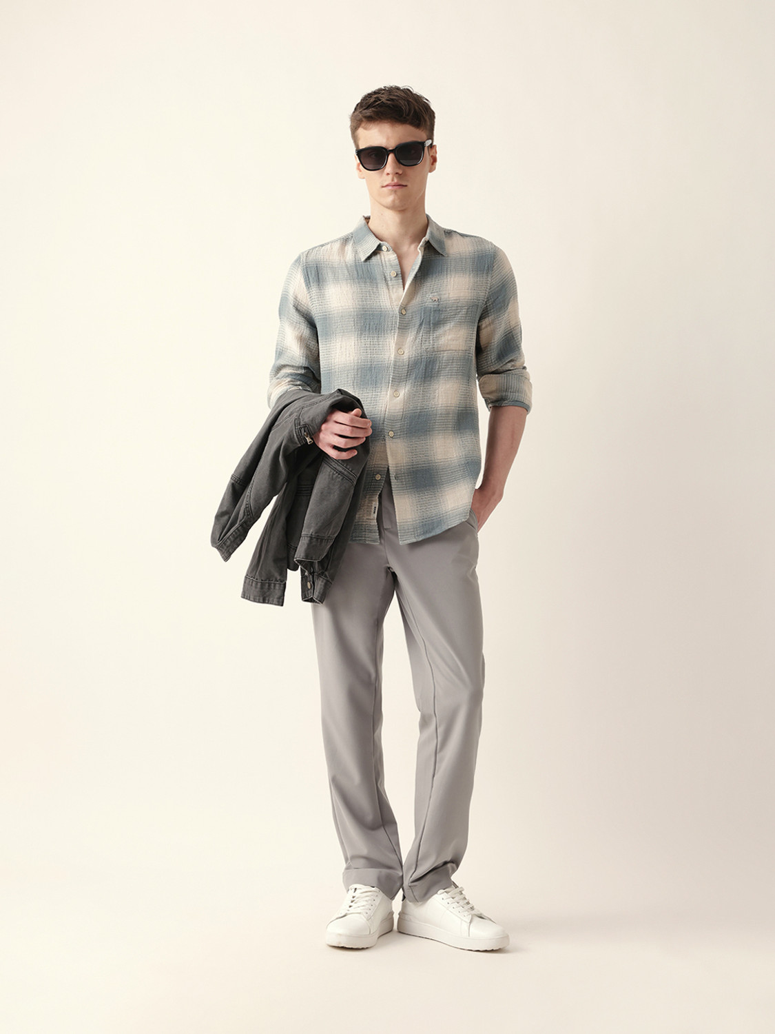 Image of THE BEAR HOUSE Men Checkered Casual Green Shirt