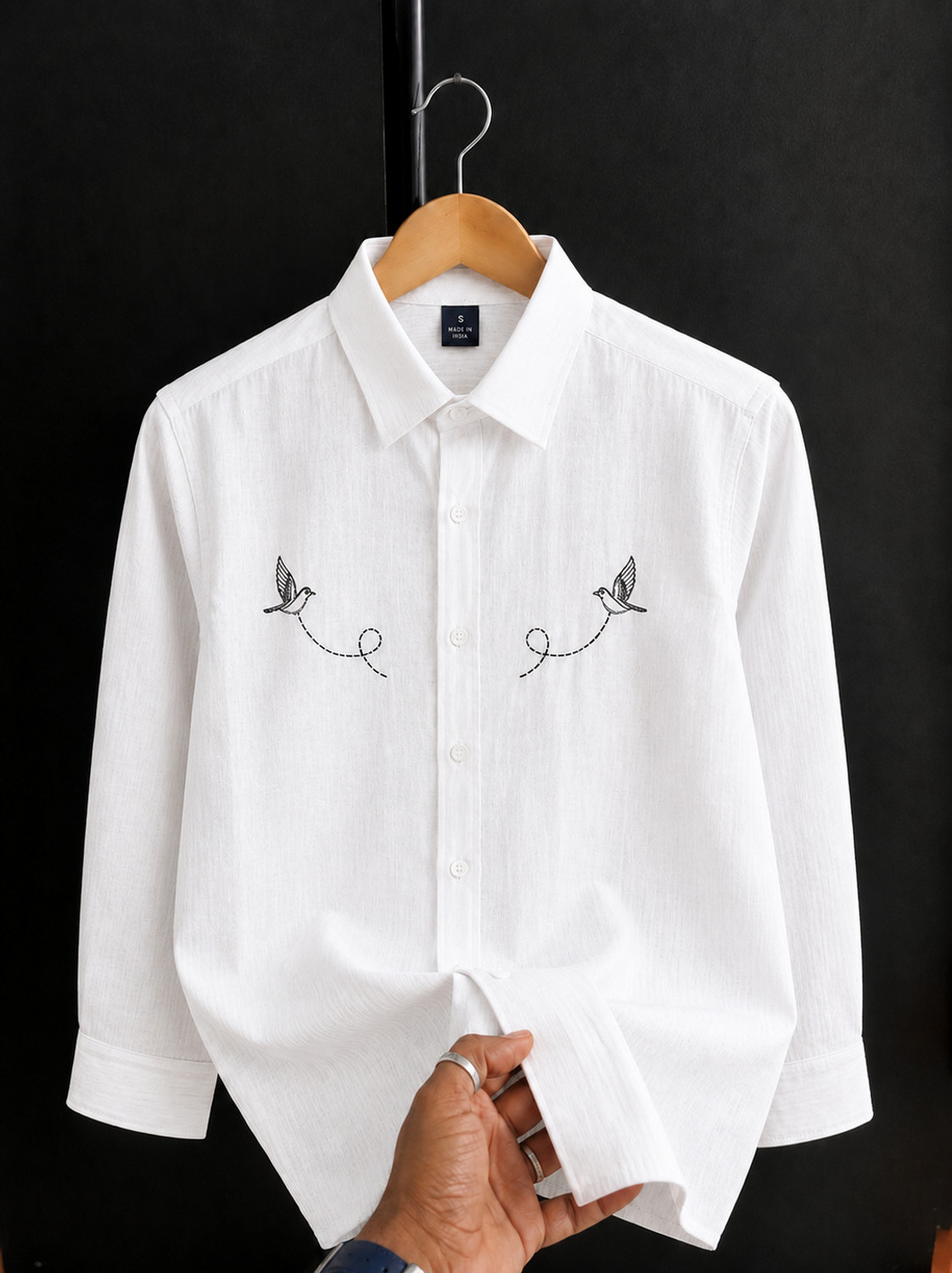 Image of COMBRAIDED Men Floral Print Casual White Shirt
