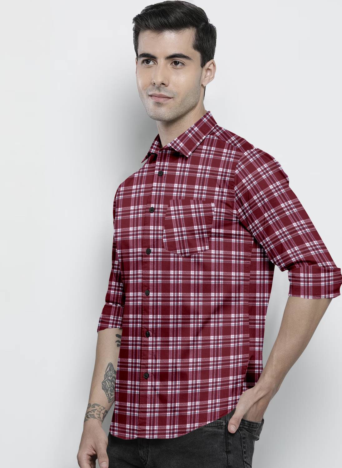 ALAIN CHIC Men Checkered Casual Maroon, White, Dark Blue Shirt