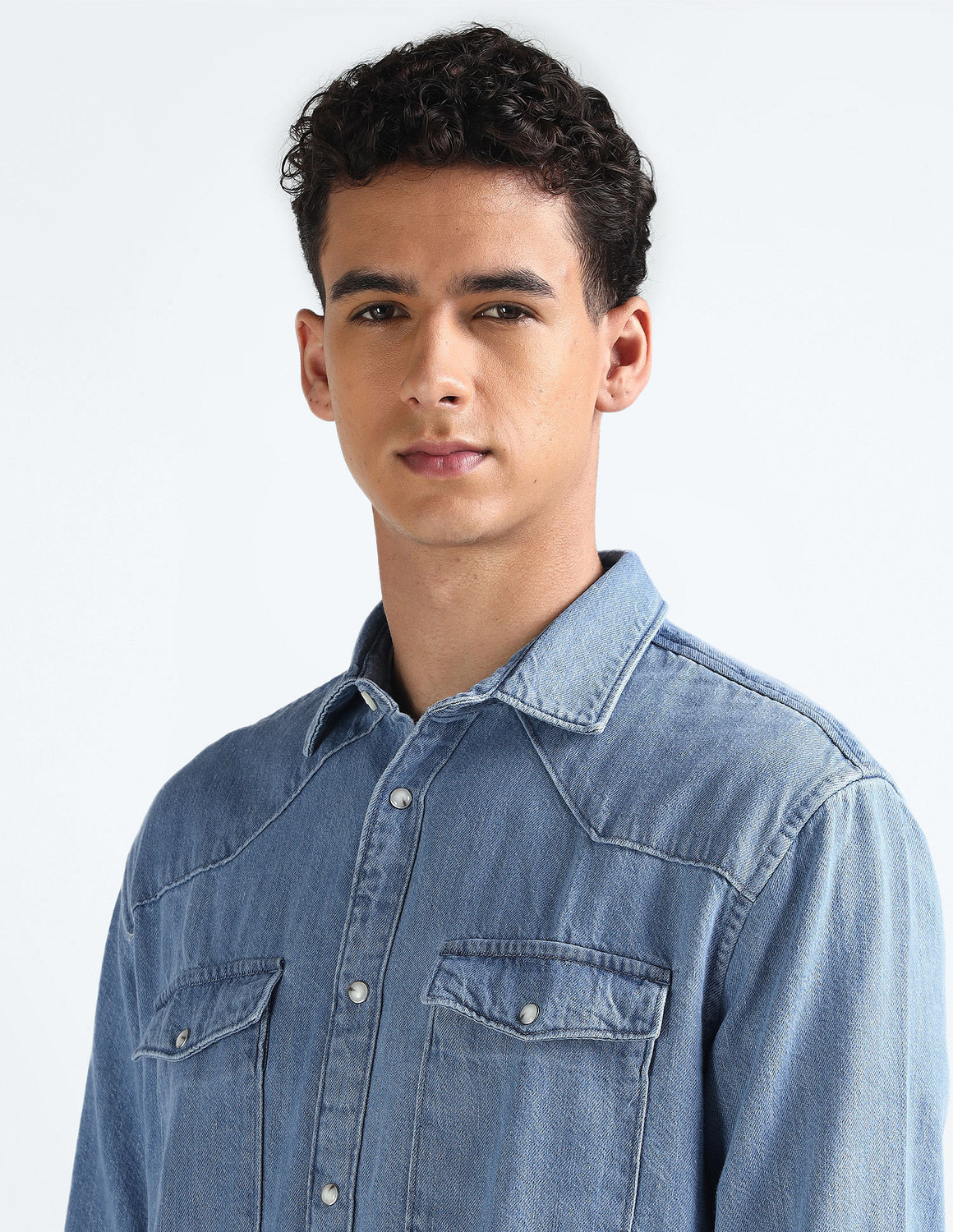 Image of FLYING MACHINE Men Solid Casual Blue Shirt