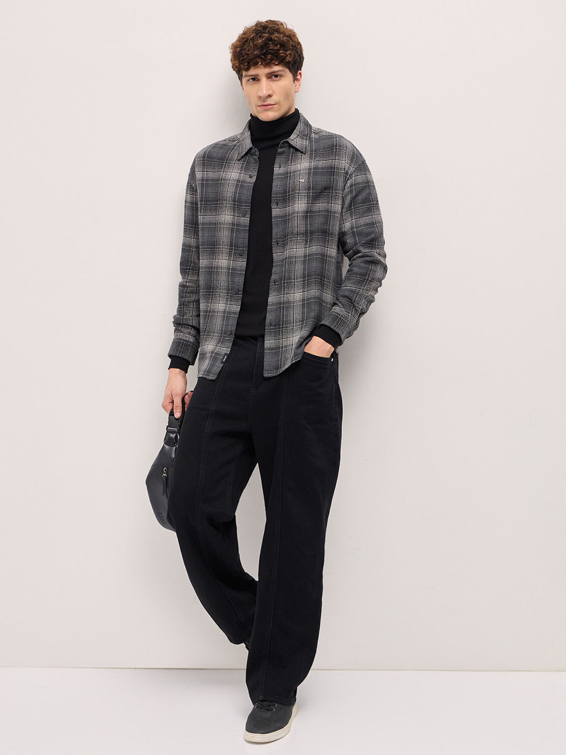 Image of THE BEAR HOUSE Men Checkered Casual Black Shirt