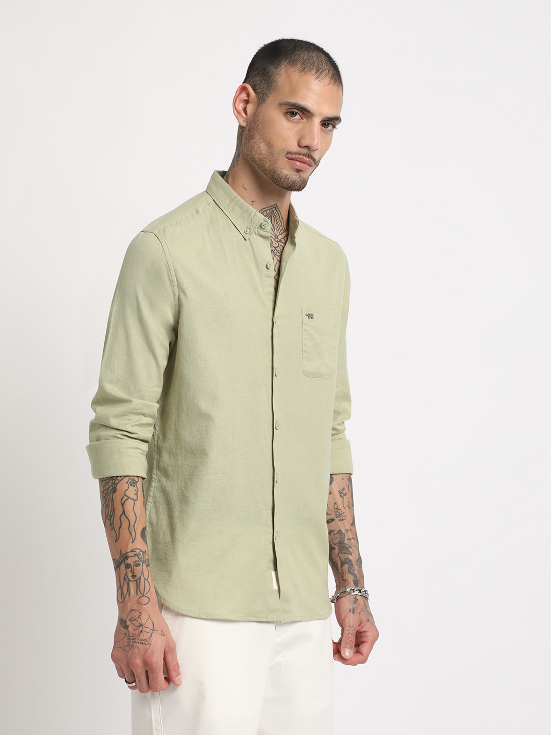 Image of THE BEAR HOUSE Men Solid Casual Green Shirt