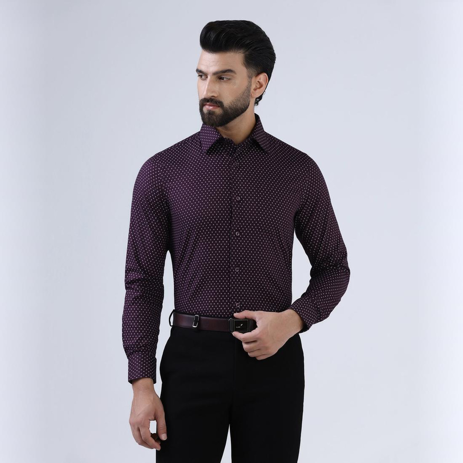 Image of Blackberrys Men Slim Fit Solid Cut Away Collar Formal Shirt