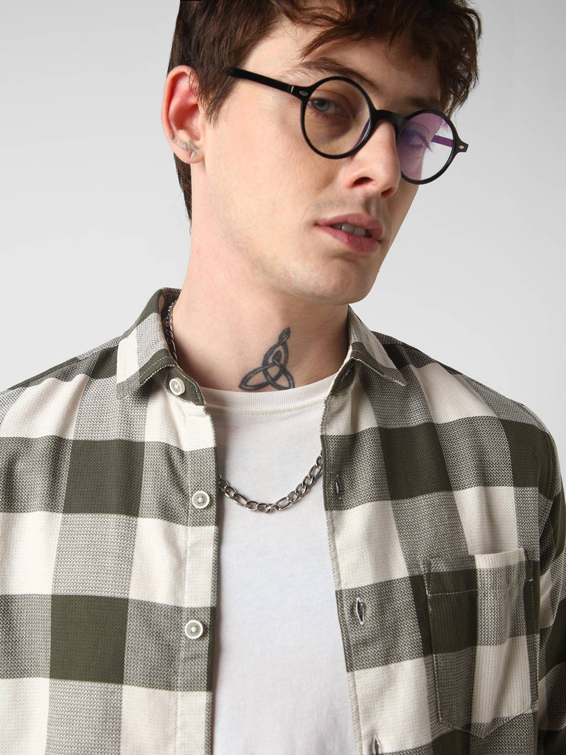 VASTRADO Men Checkered Dark Green Casual Shirt - Image 3