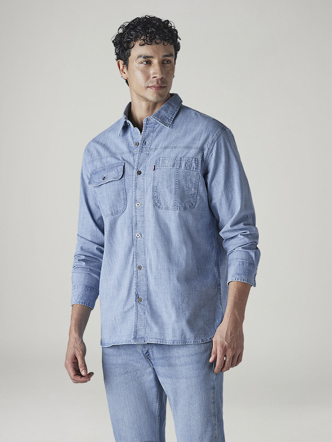 Image of LEVI'S Men Solid Casual Light Blue Shirt