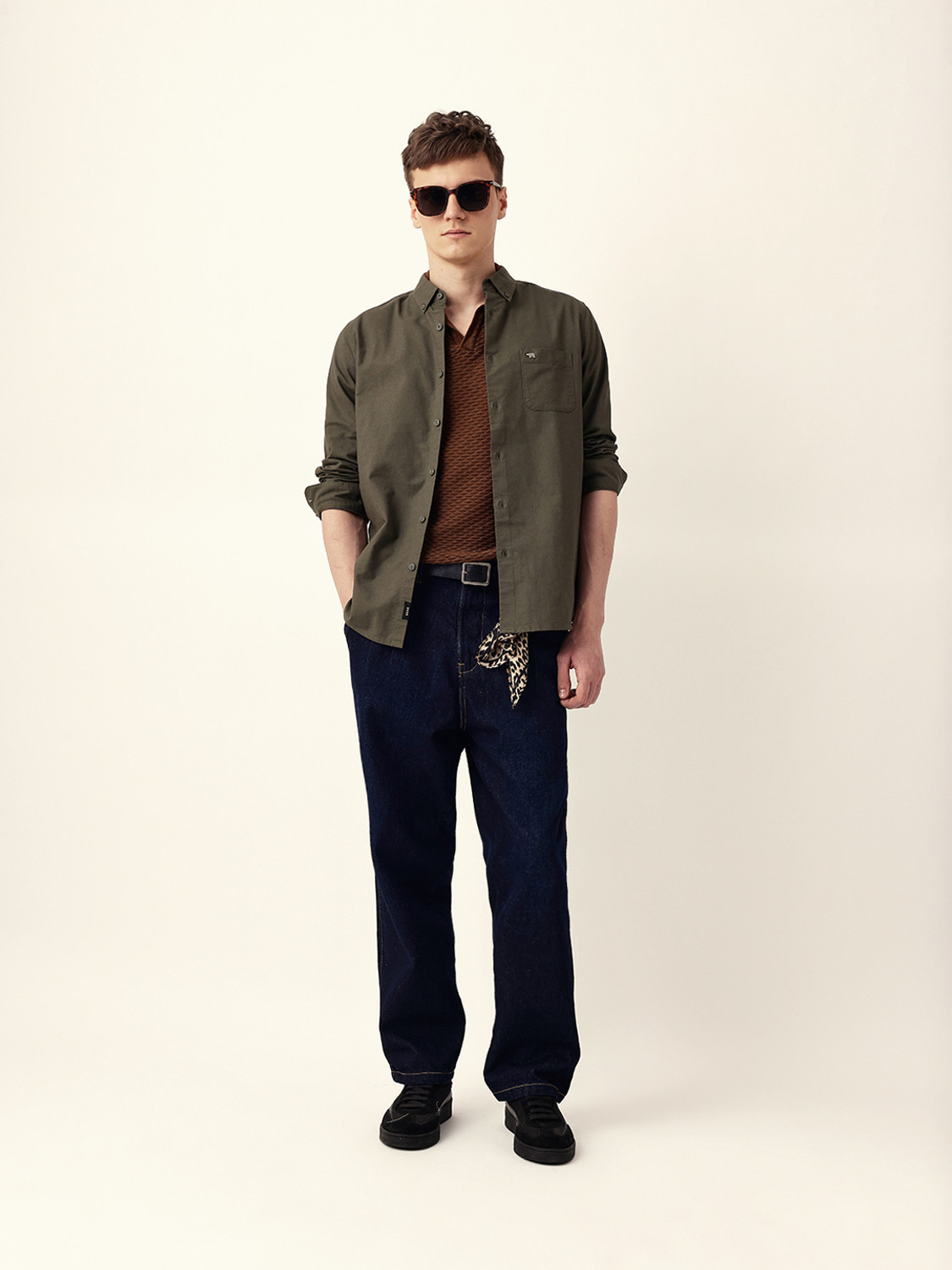 Image of THE BEAR HOUSE Men Solid Casual Green Shirt