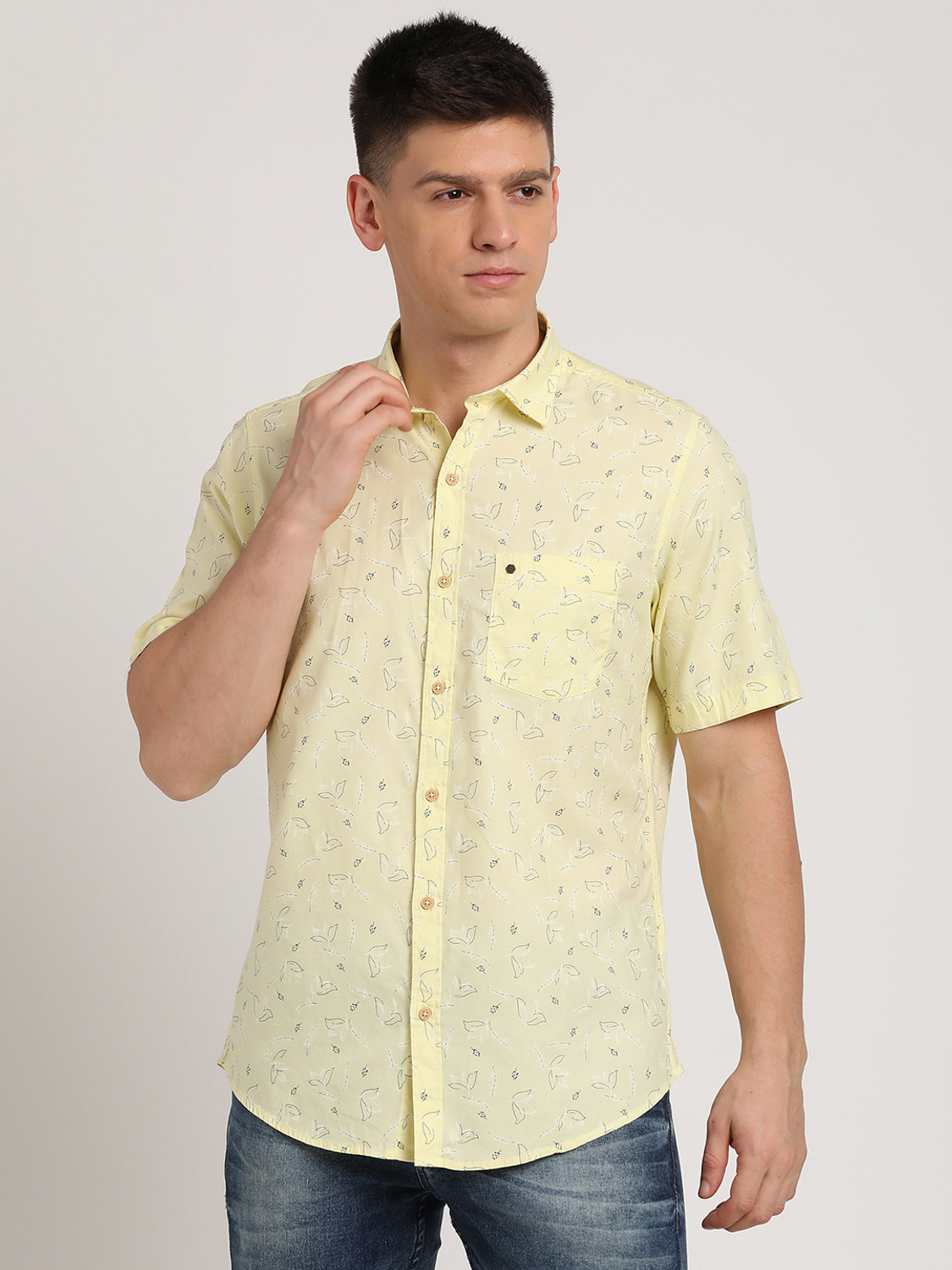 Image of TURTLE Men Printed Casual Yellow Shirt