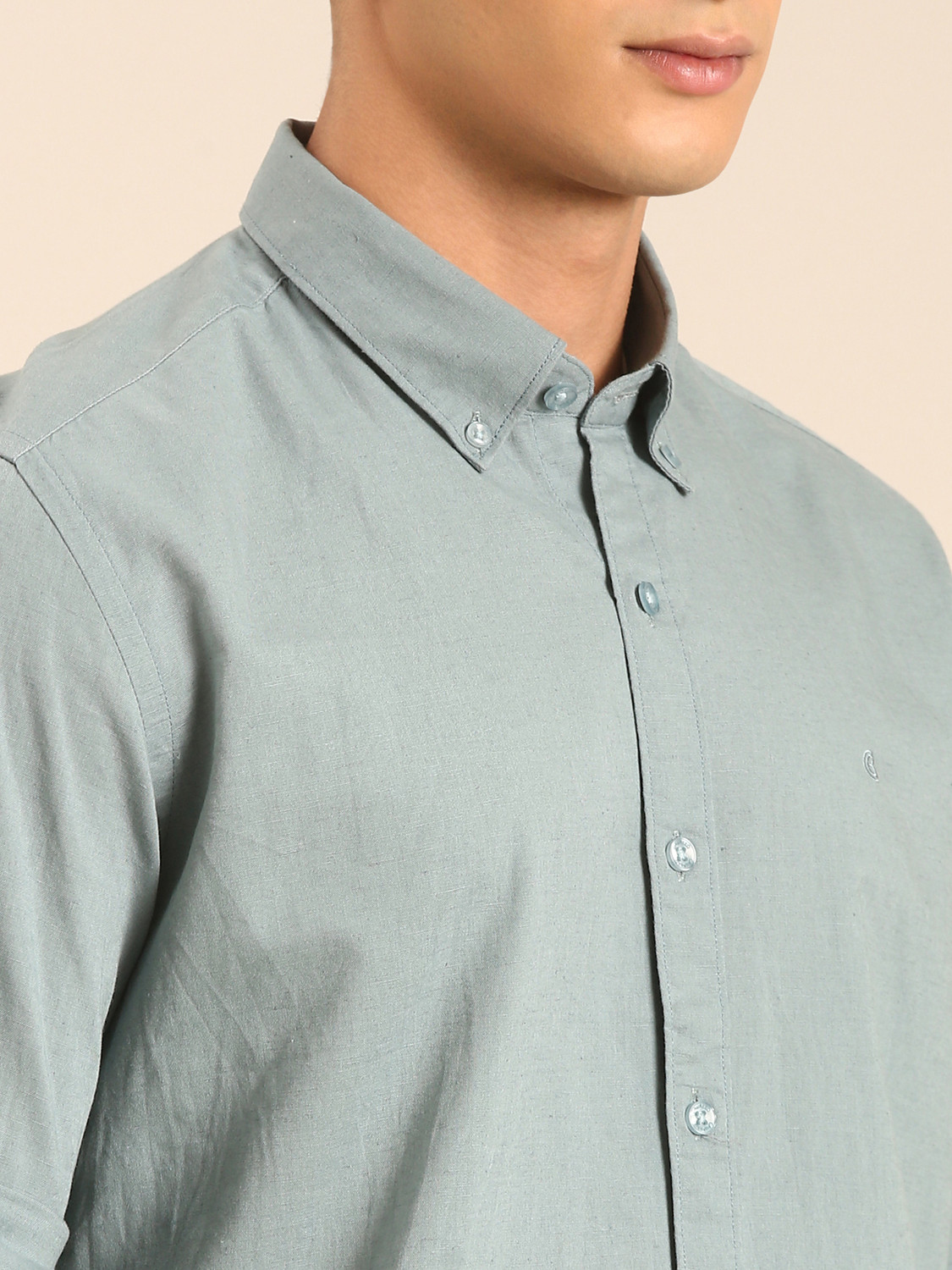 Image of CAVALLO BY LINEN CLUB Men Slim Fit Solid Button Down Collar Casual Shirt